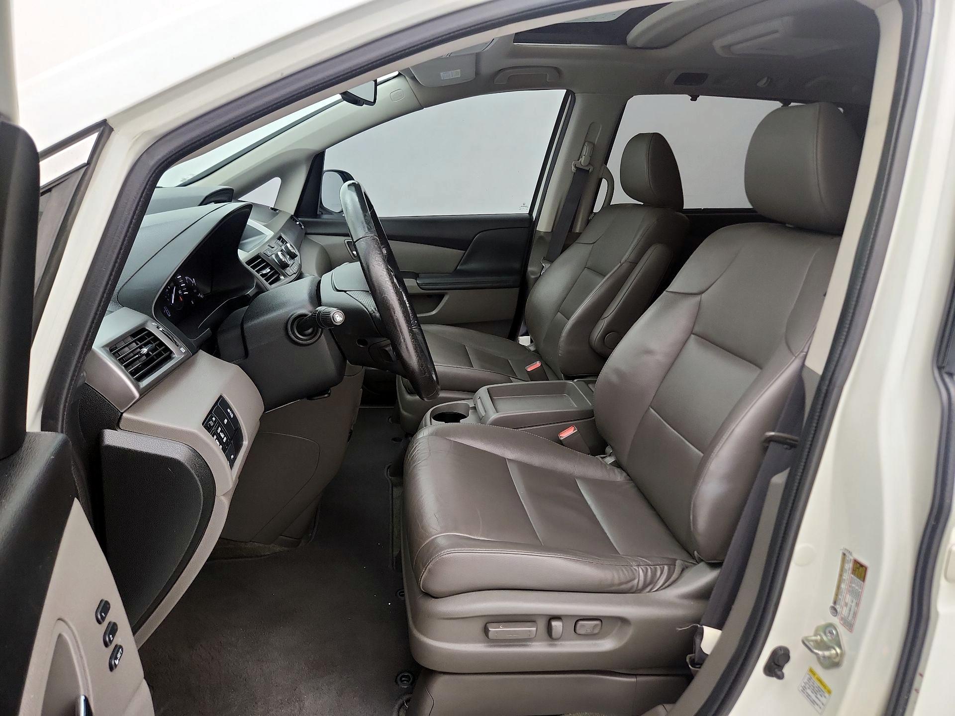 Thumbnail: 2015 Honda Odyssey - 11