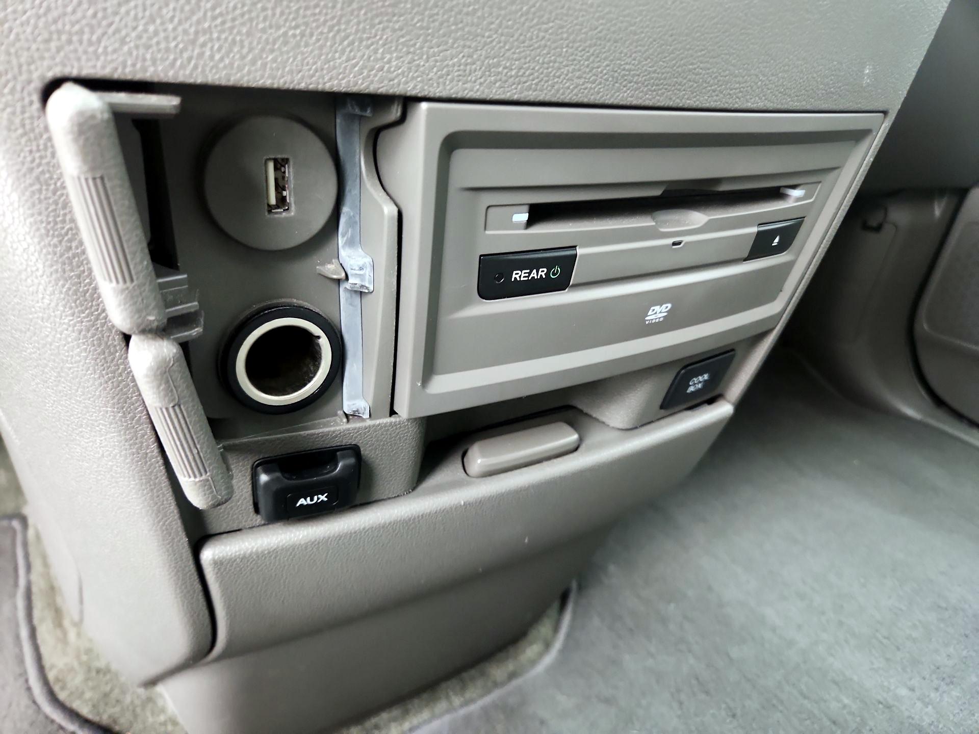 Thumbnail: 2015 Honda Odyssey - 19