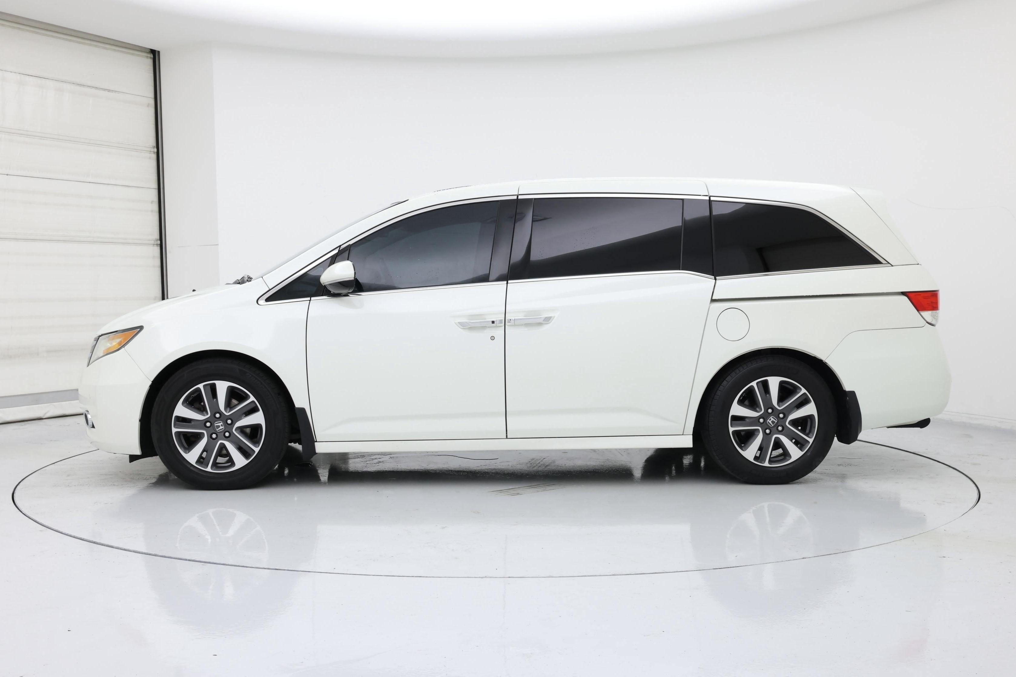 Thumbnail: 2015 Honda Odyssey - 3