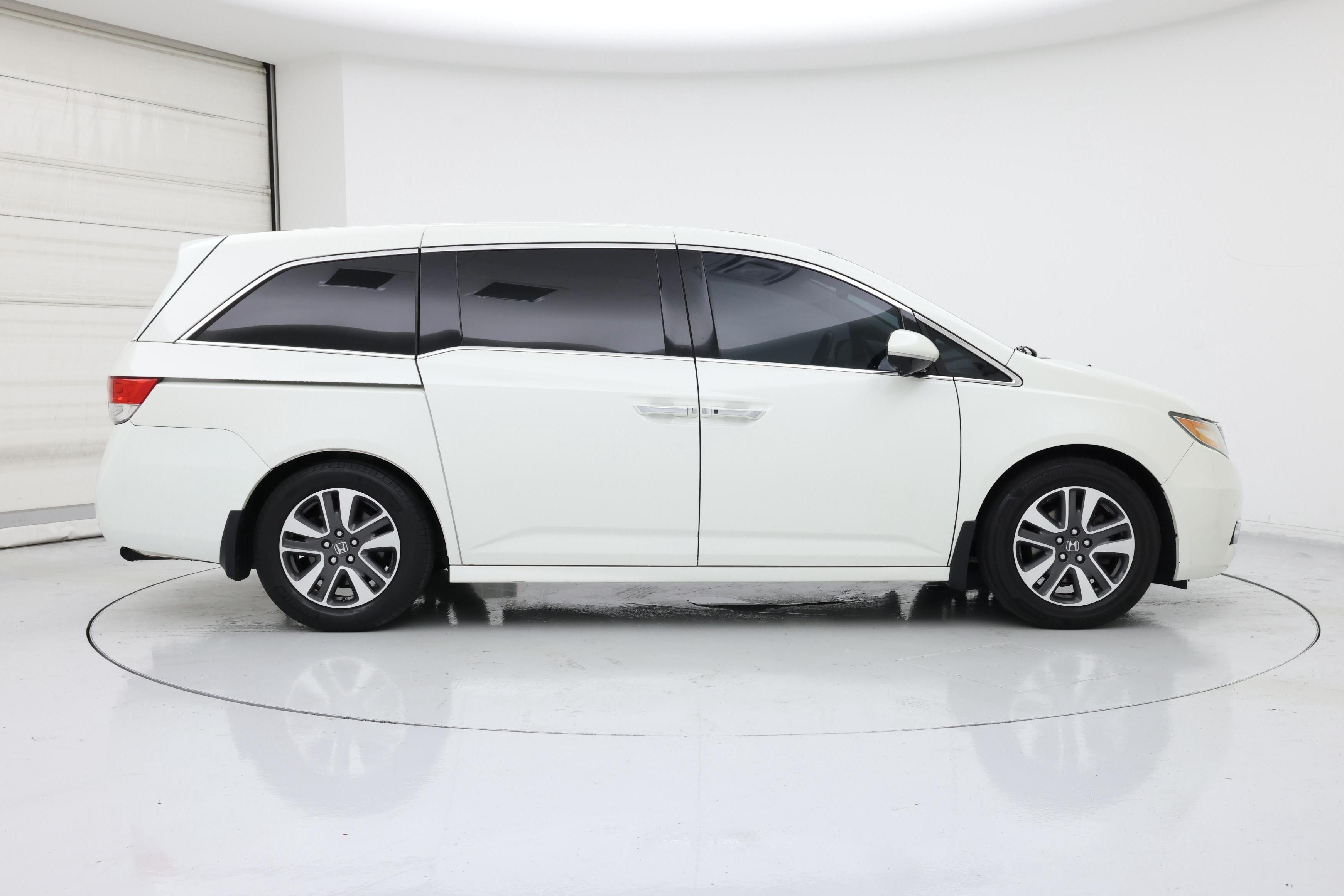 Thumbnail: 2015 Honda Odyssey - 7