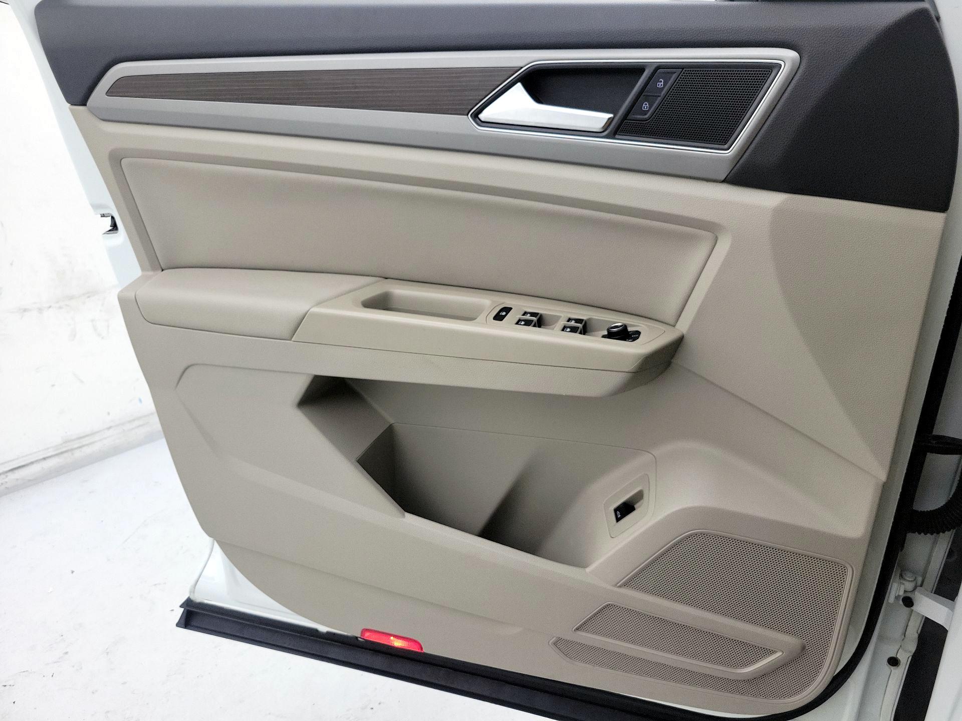 Thumbnail: 2019 Volkswagen Atlas - 12