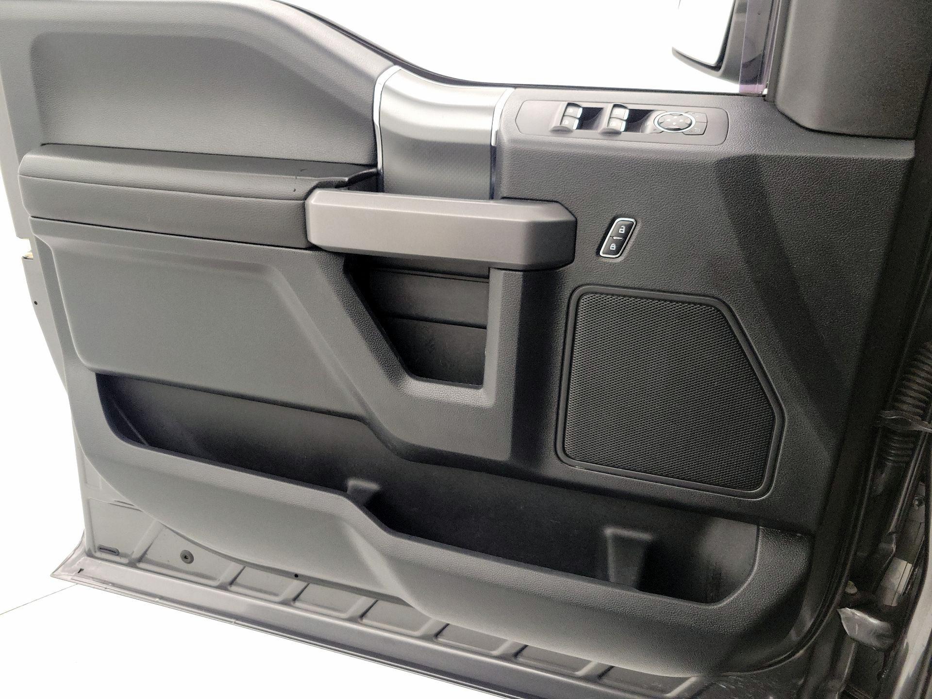 Thumbnail: 2015 Ford F-150 - 12