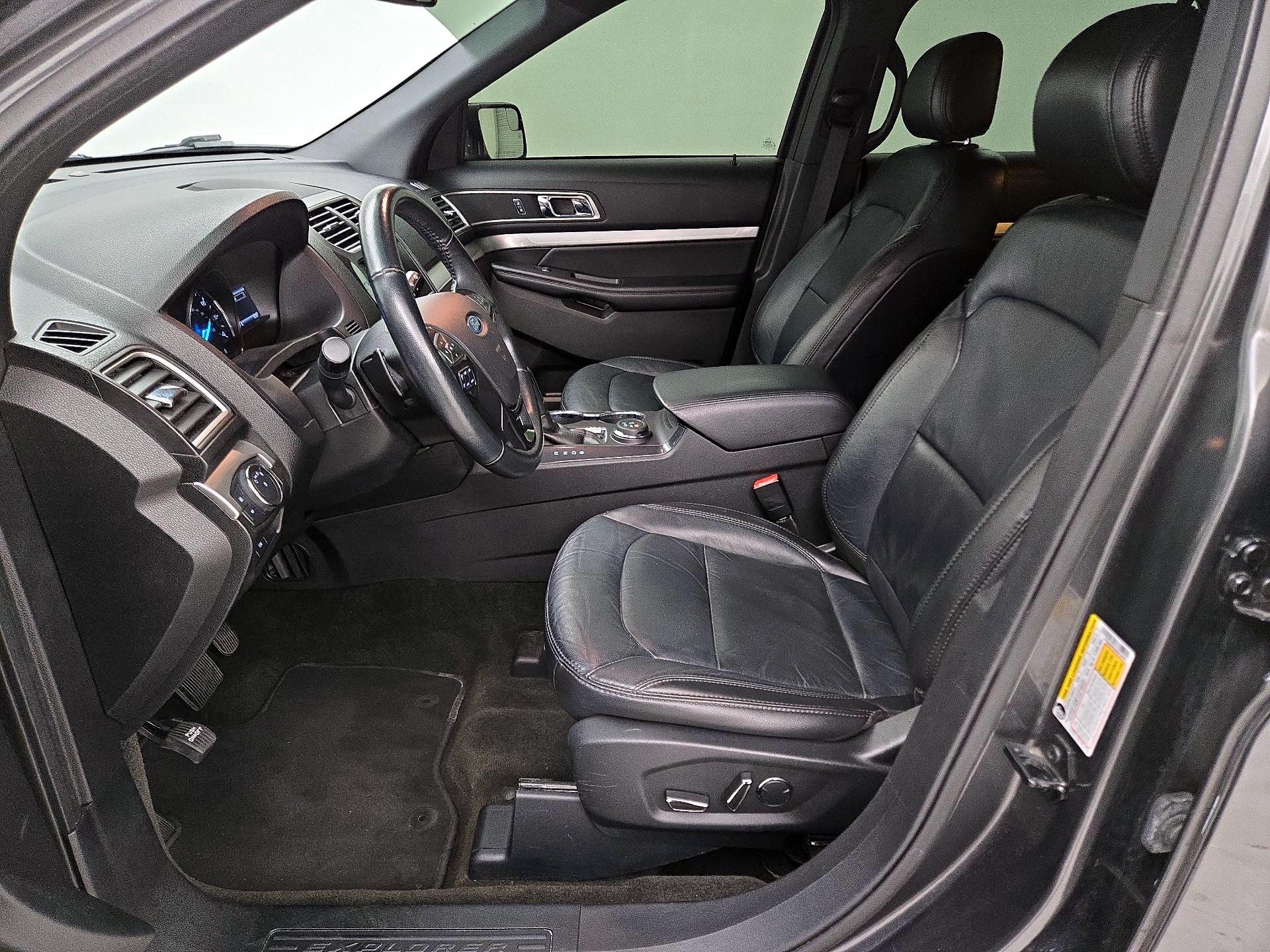 Thumbnail: 2017 Ford Explorer - 11