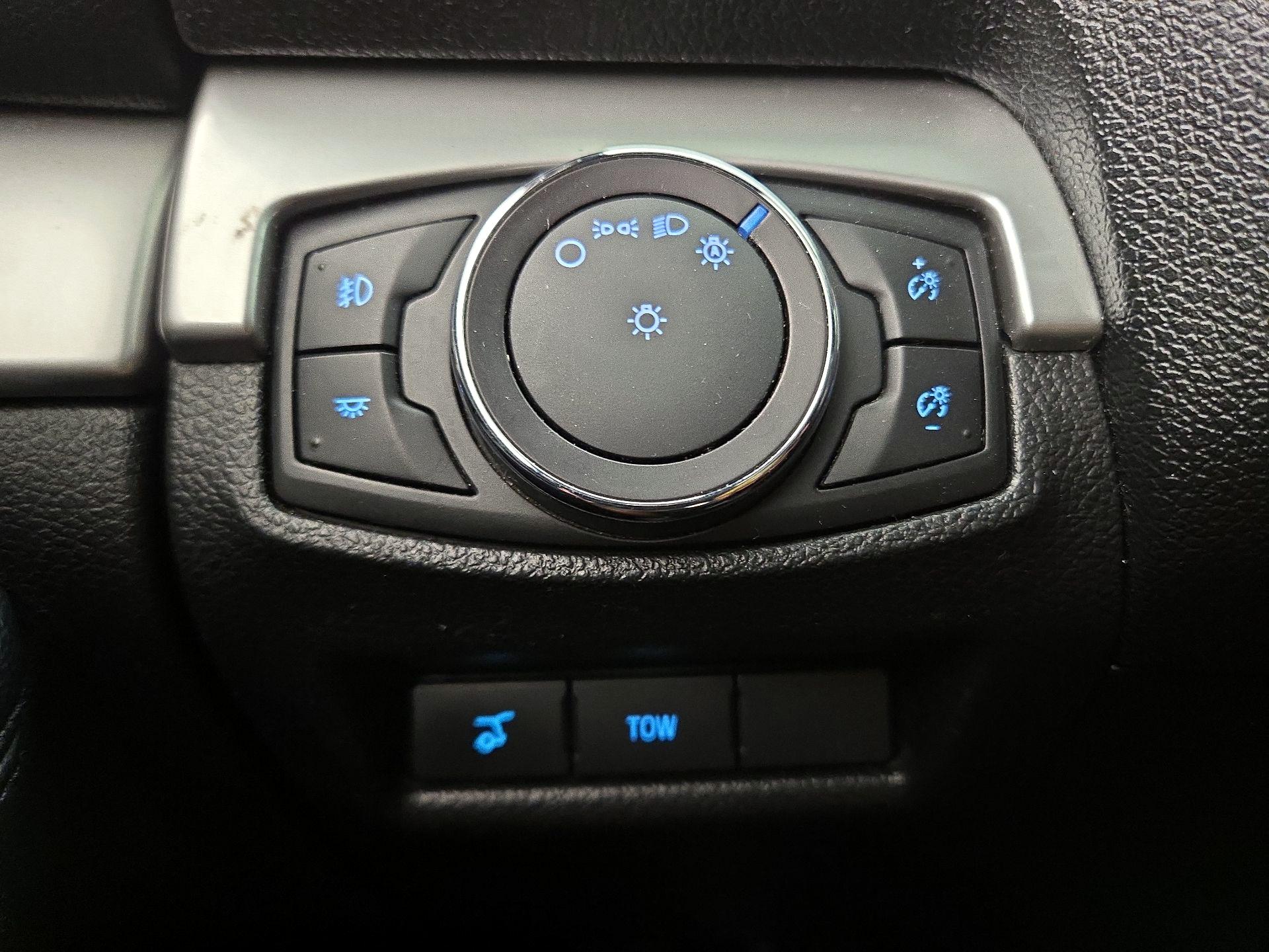 Thumbnail: 2017 Ford Explorer - 13