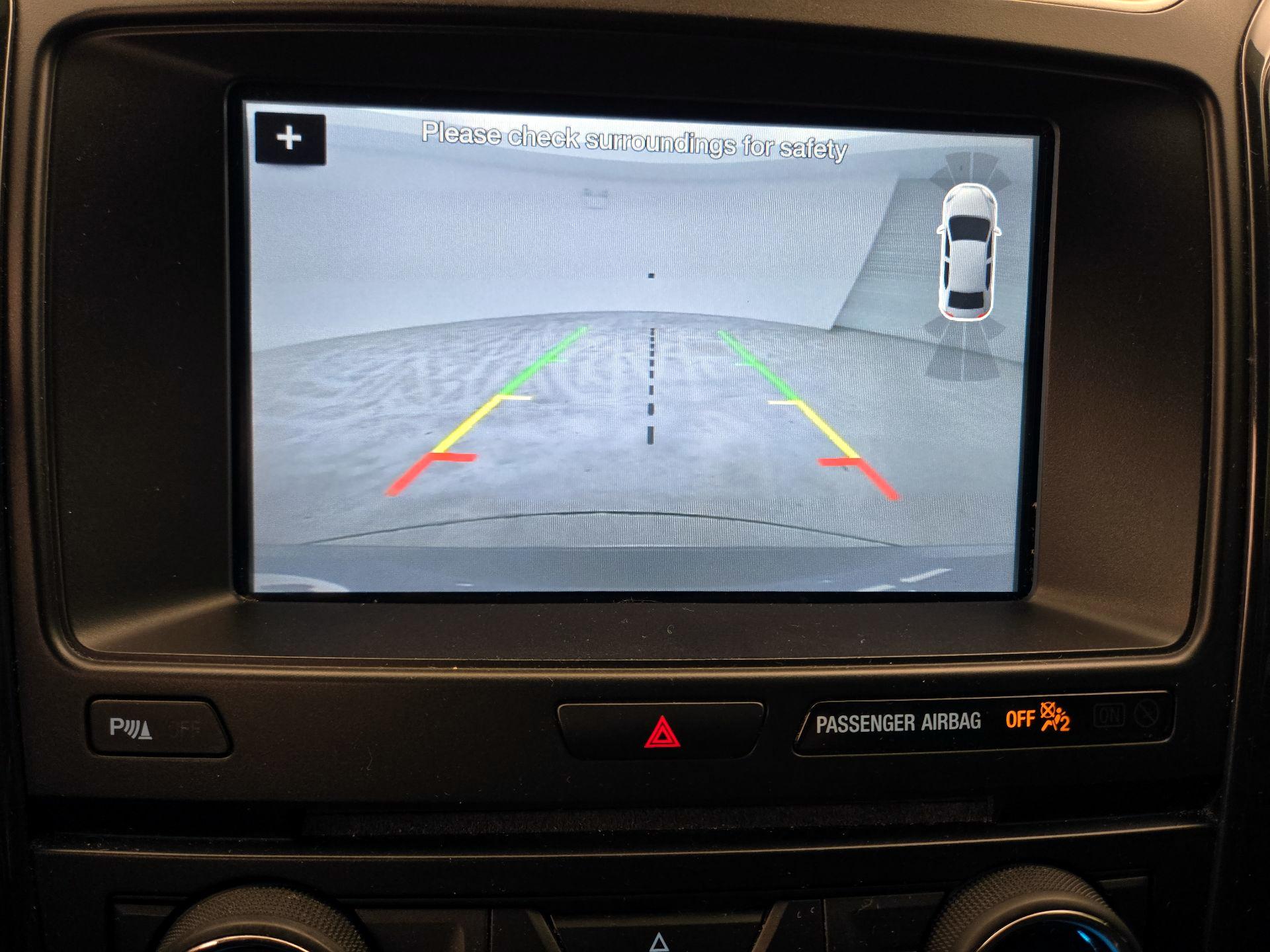 Thumbnail: 2017 Ford Explorer - 14