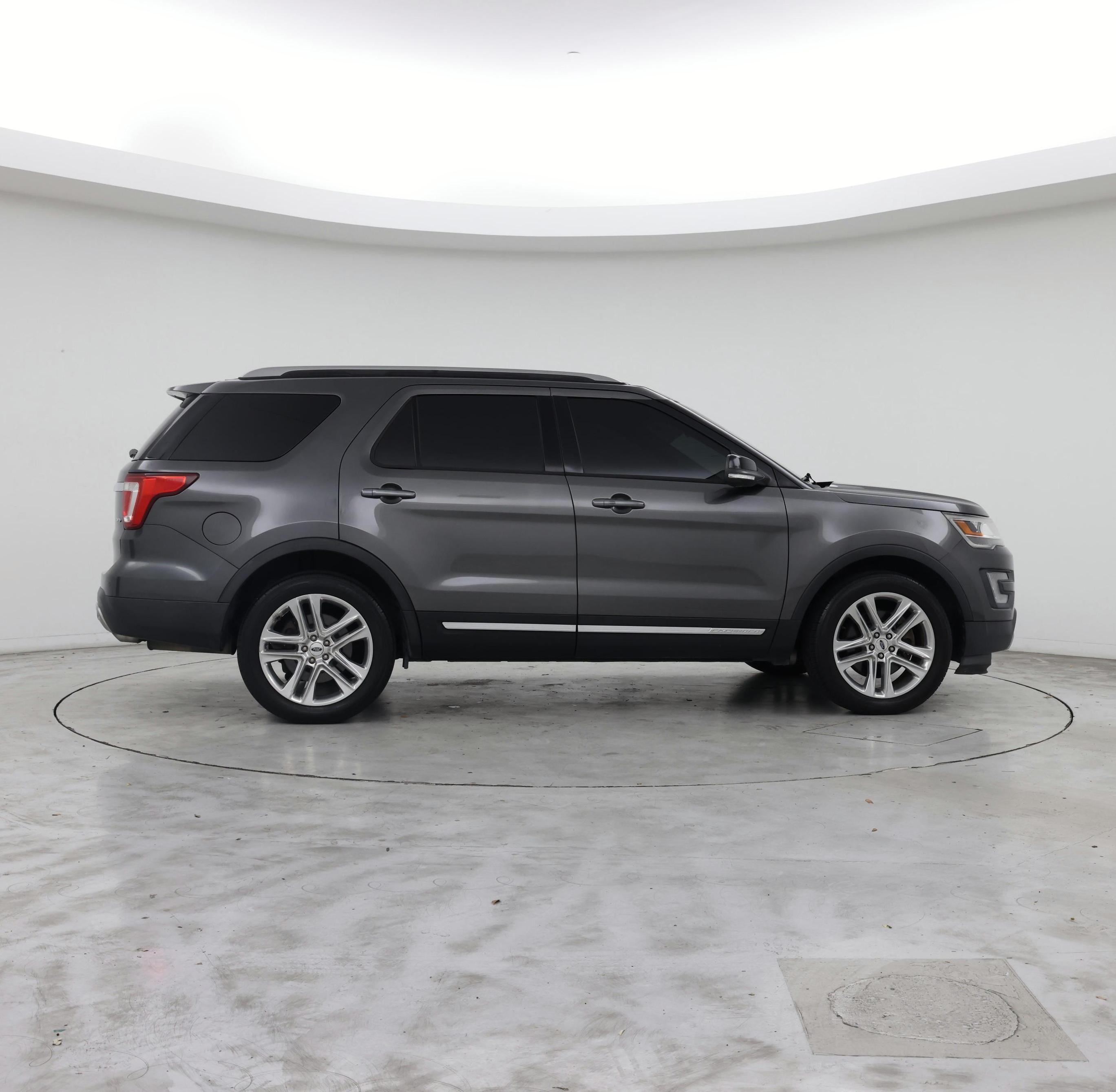 Thumbnail: 2017 Ford Explorer - 7