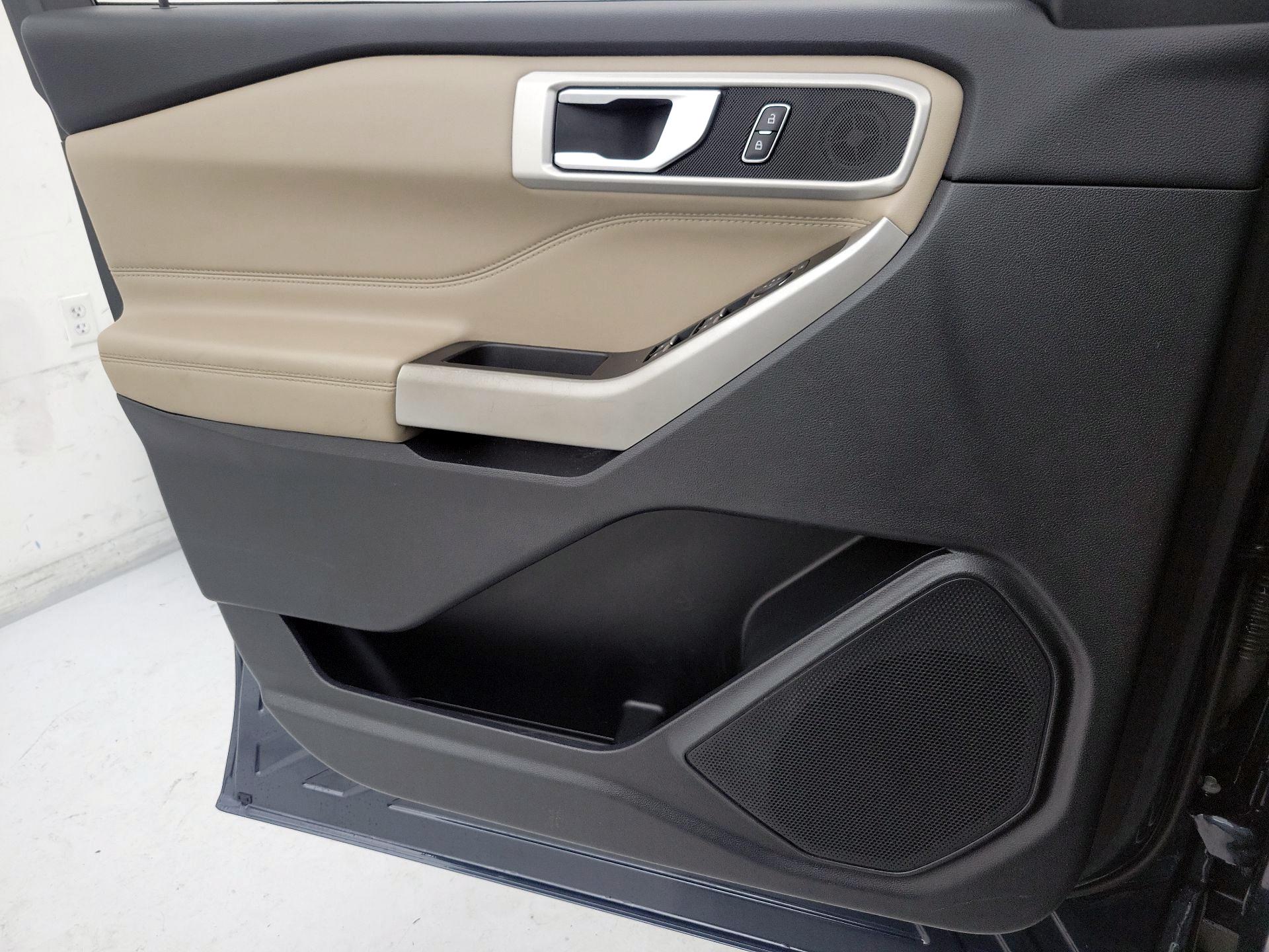 Thumbnail: 2022 Ford Explorer - 12