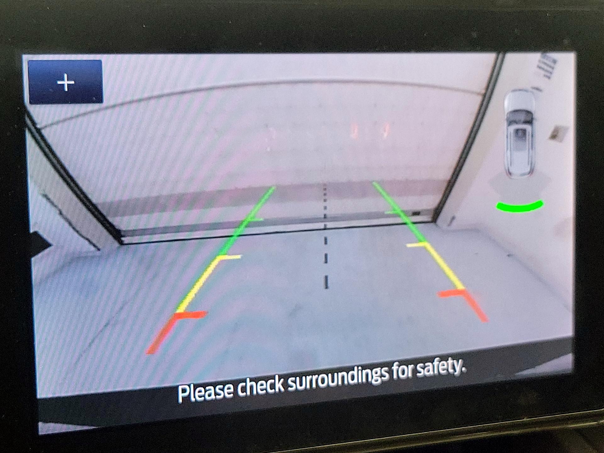 Thumbnail: 2022 Ford Explorer - 14