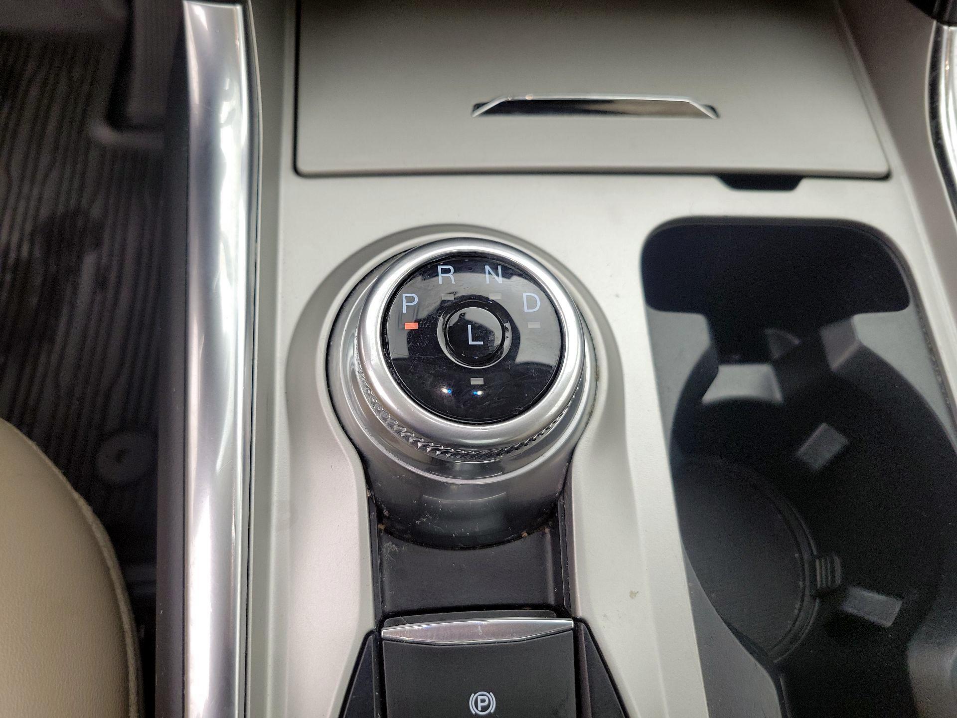 Thumbnail: 2022 Ford Explorer - 17