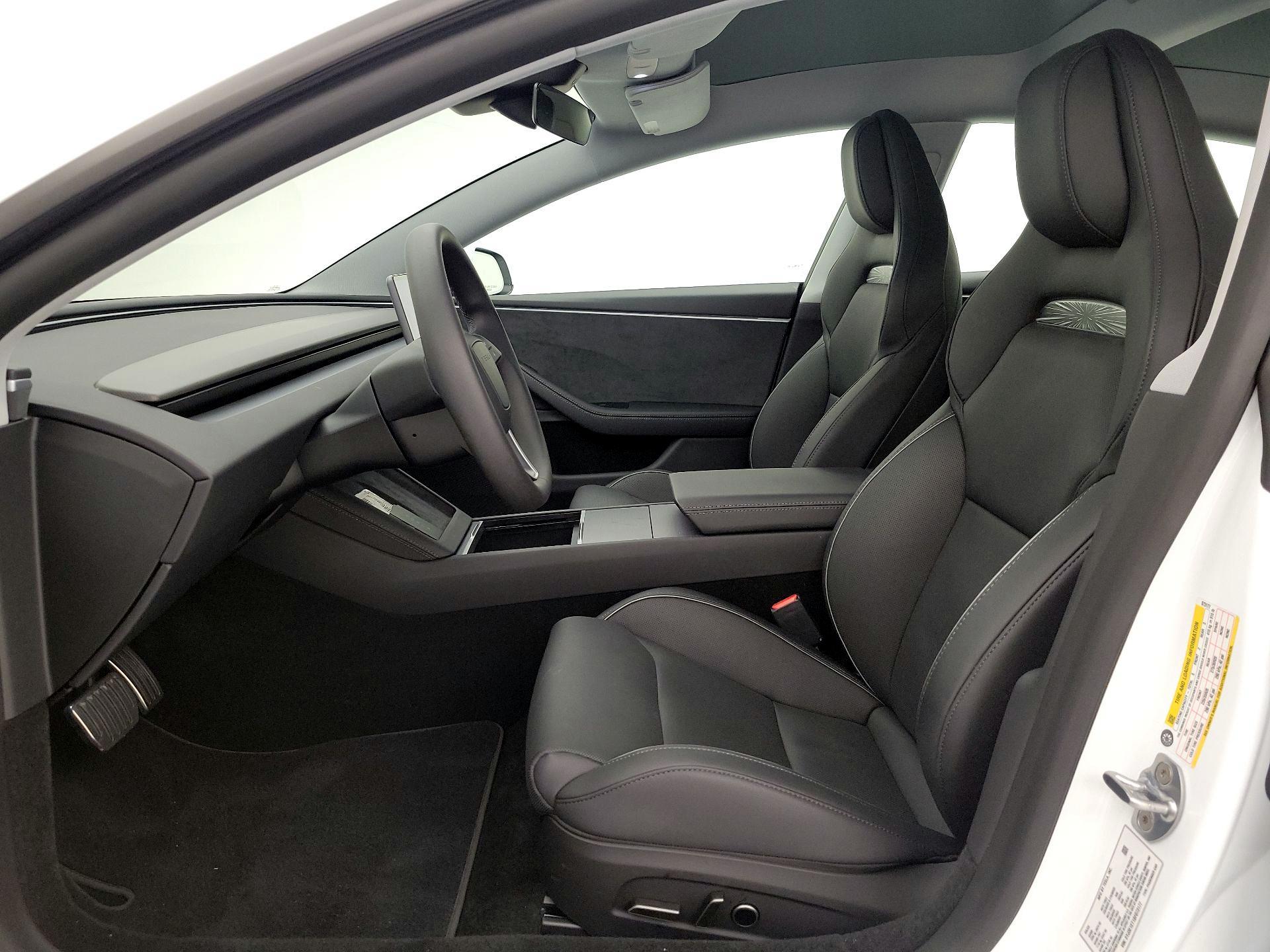 Thumbnail: 2025 Tesla Model 3 - 11