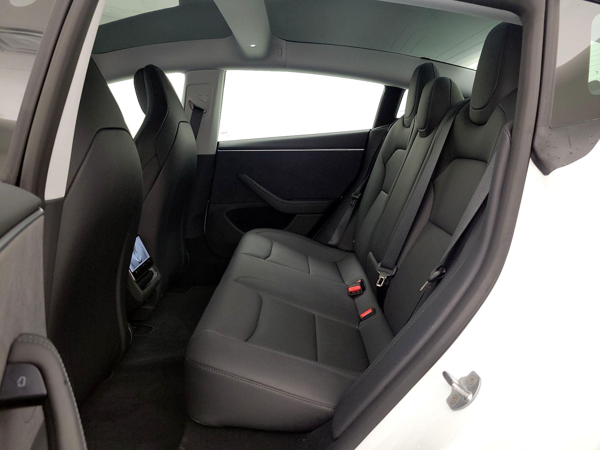 Thumbnail: 2025 Tesla Model 3 - 20