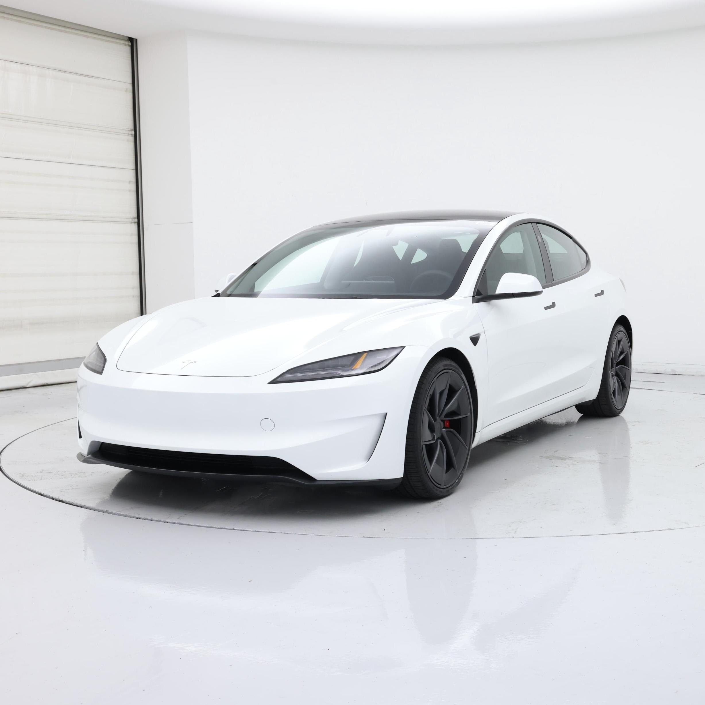 Thumbnail: 2025 Tesla Model 3 - 4