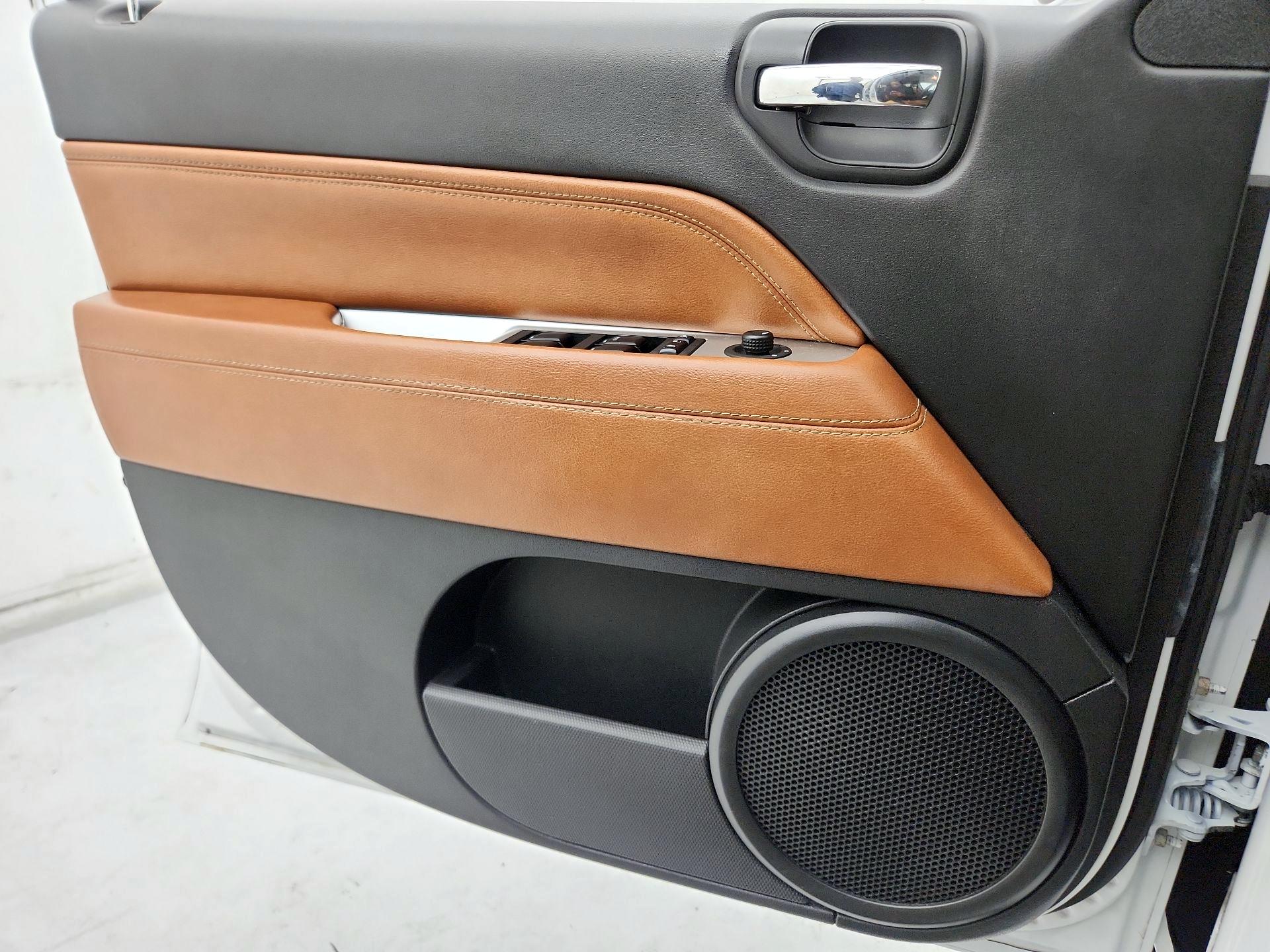 Thumbnail: 2016 Jeep Compass - 12