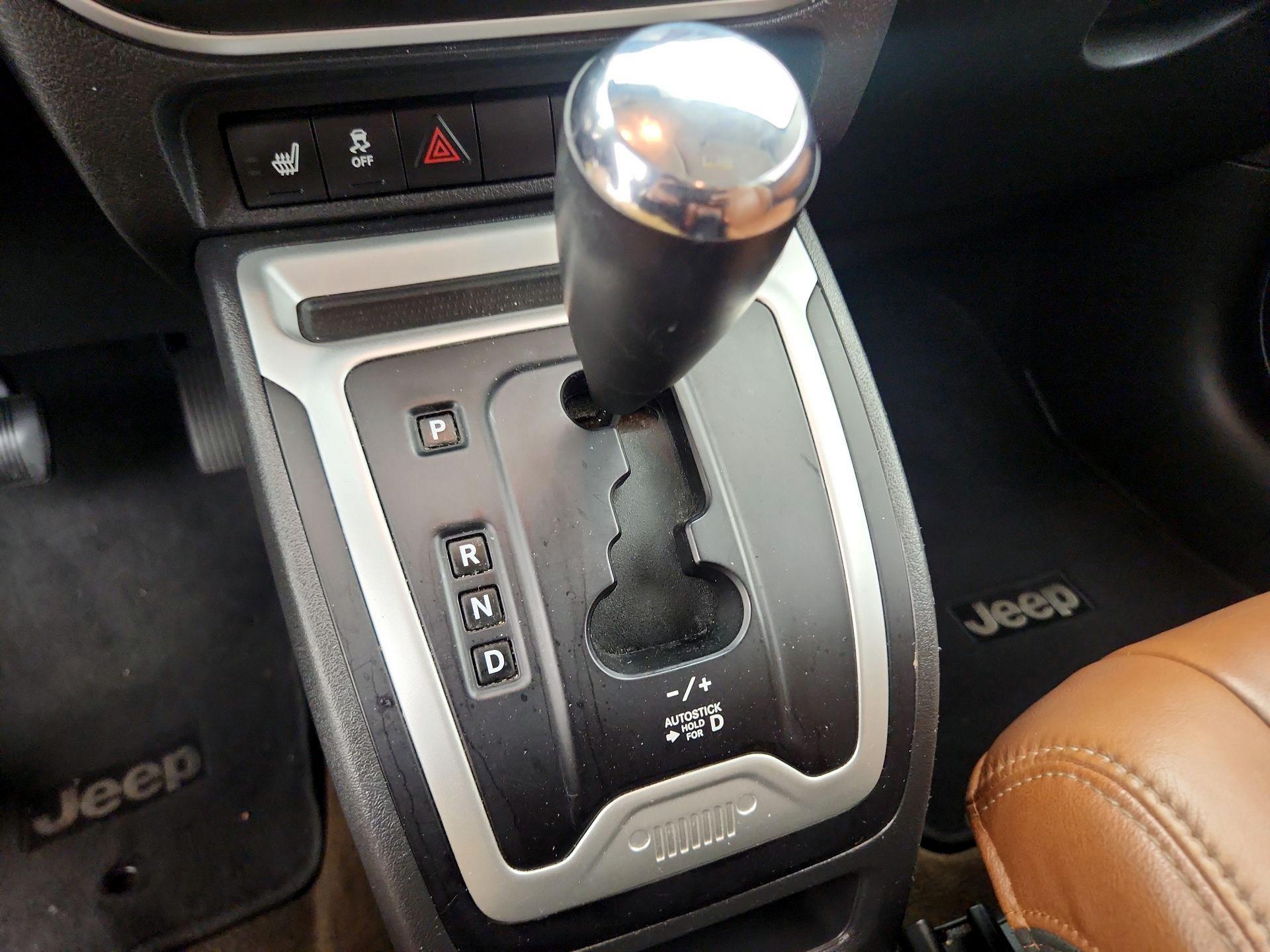 Thumbnail: 2016 Jeep Compass - 16