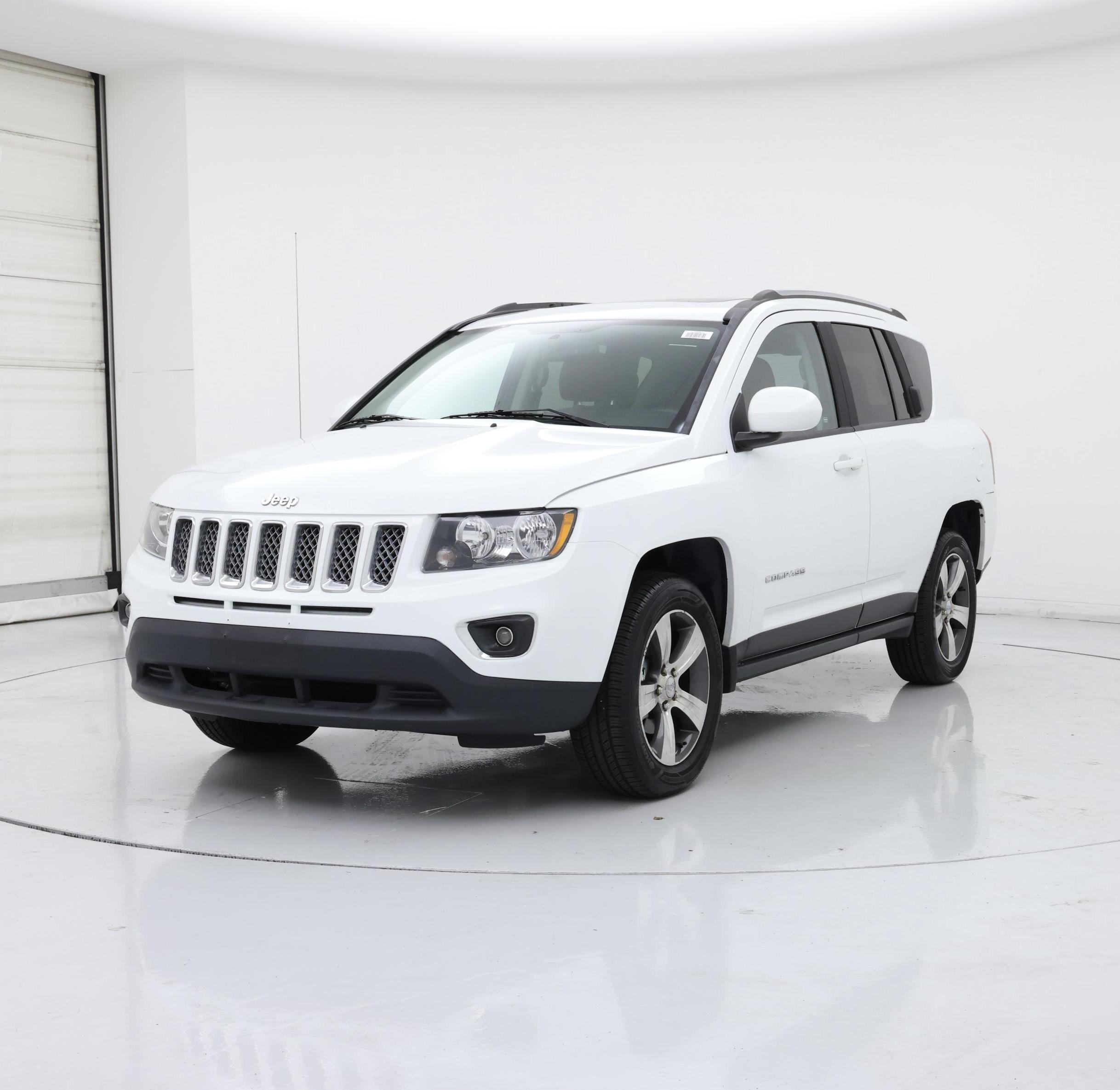 Thumbnail: 2016 Jeep Compass - 4