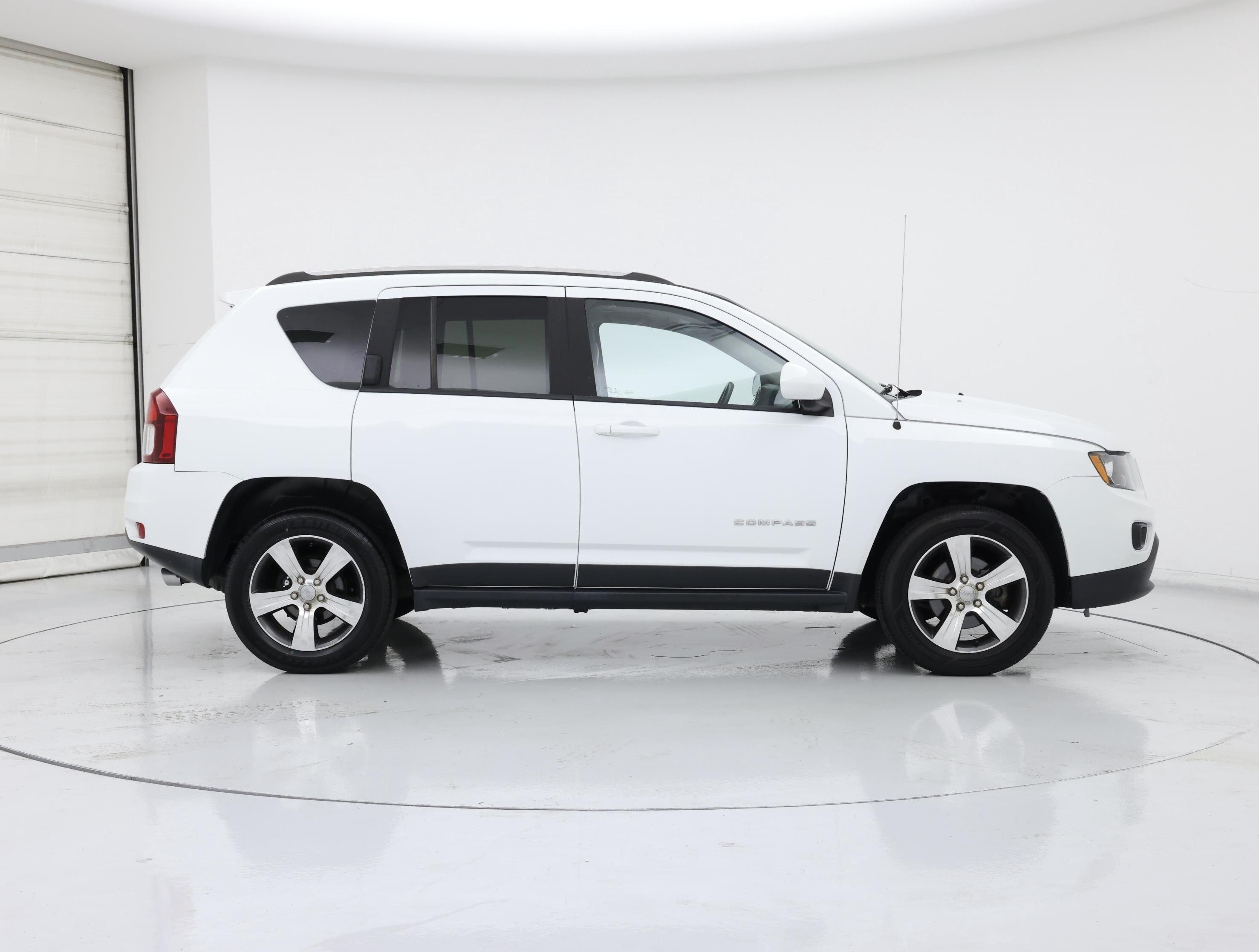 Thumbnail: 2016 Jeep Compass - 7