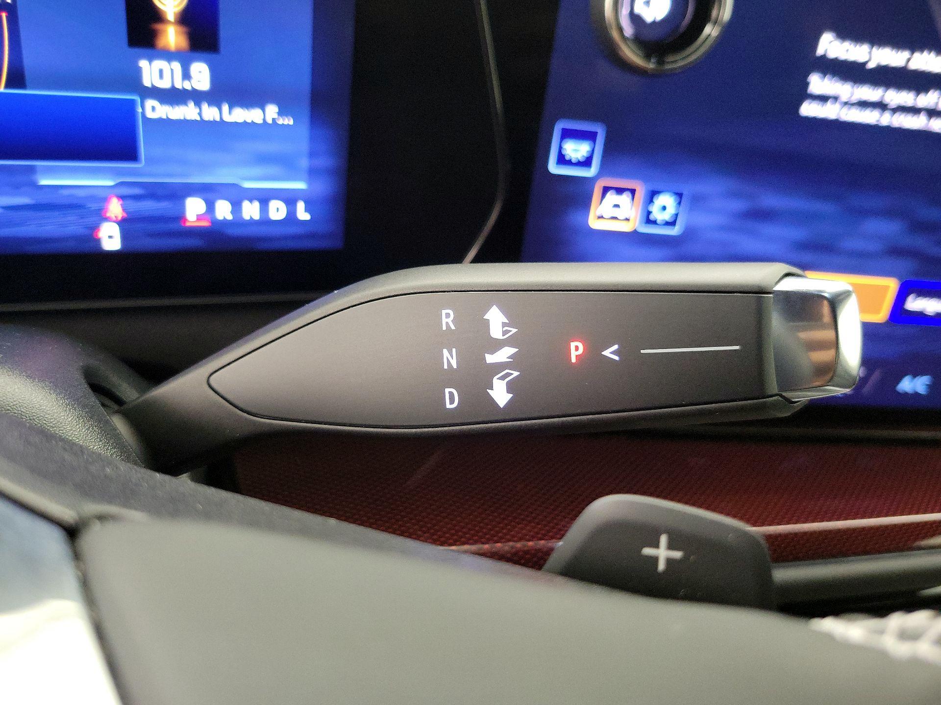 Thumbnail: 2025 Chevrolet Traverse - 18