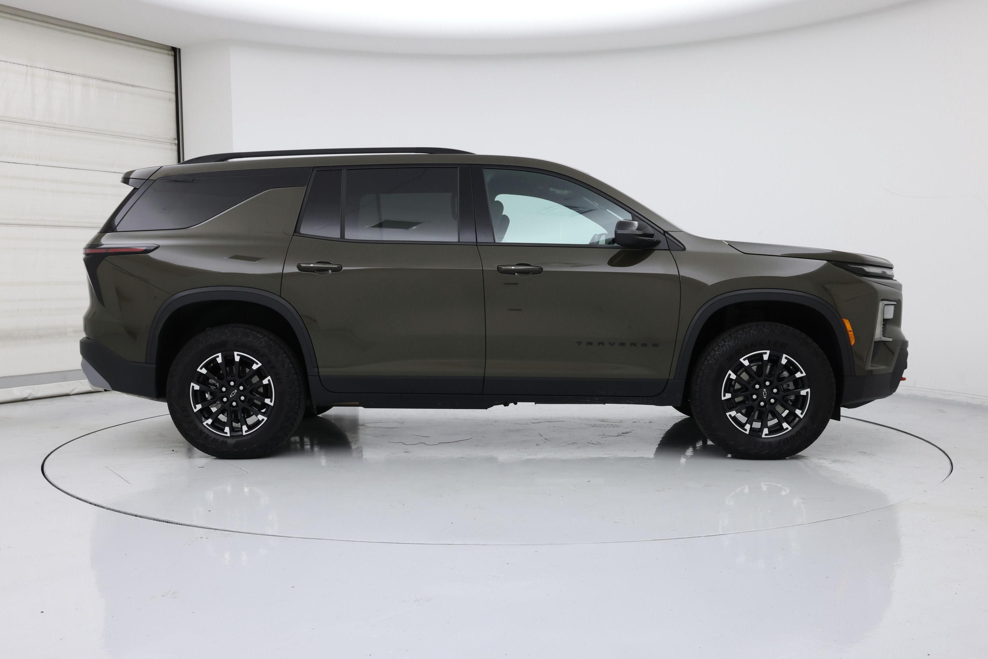 Thumbnail: 2025 Chevrolet Traverse - 7