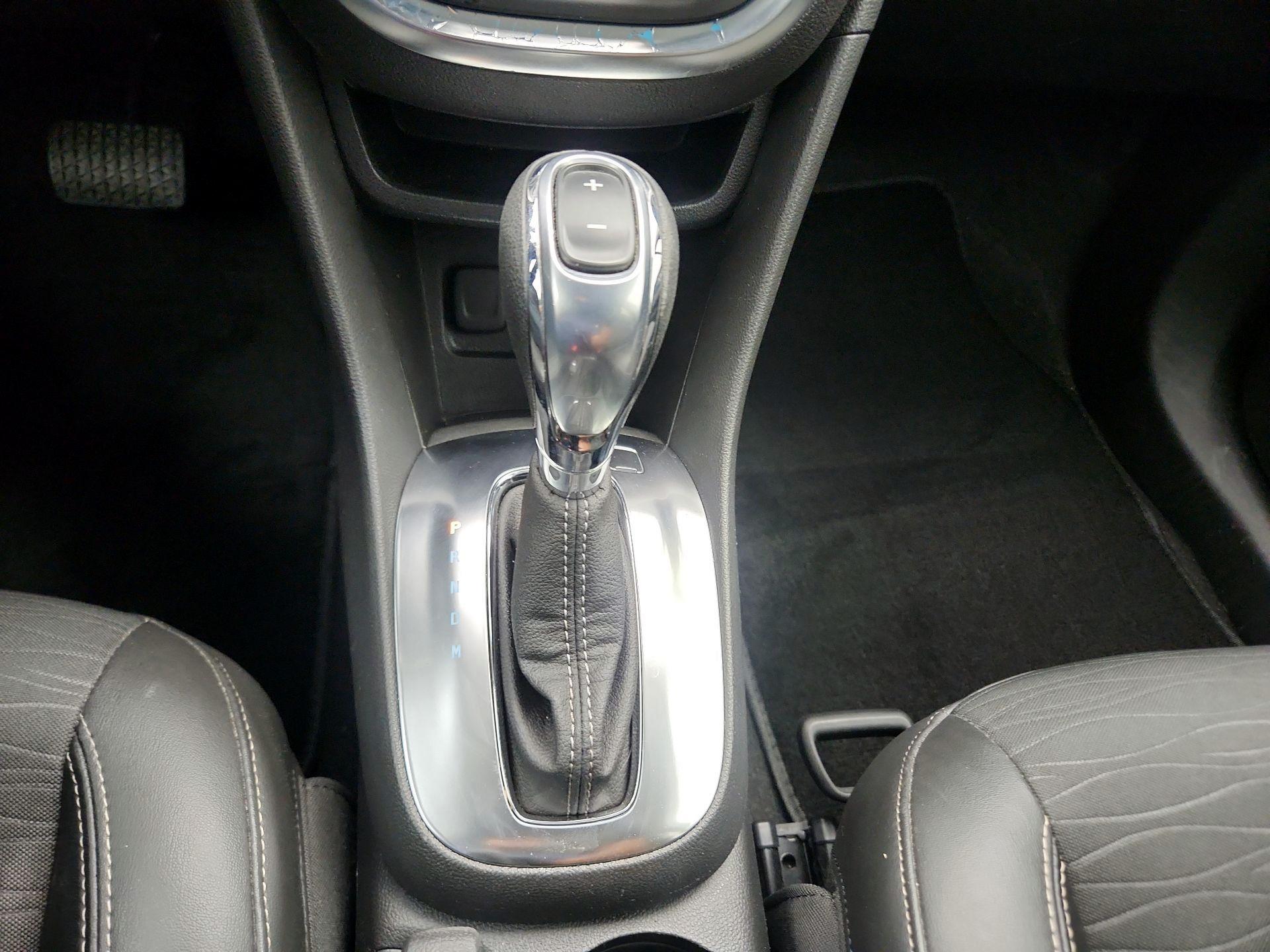 Thumbnail: 2016 Buick Encore - 17