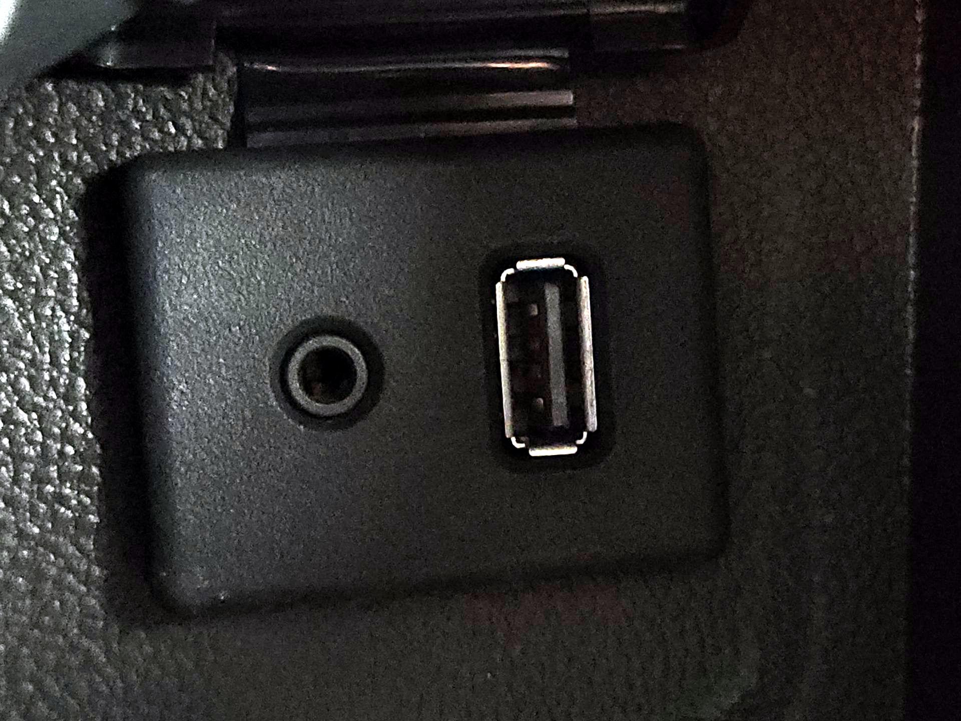 Thumbnail: 2016 Buick Encore - 18