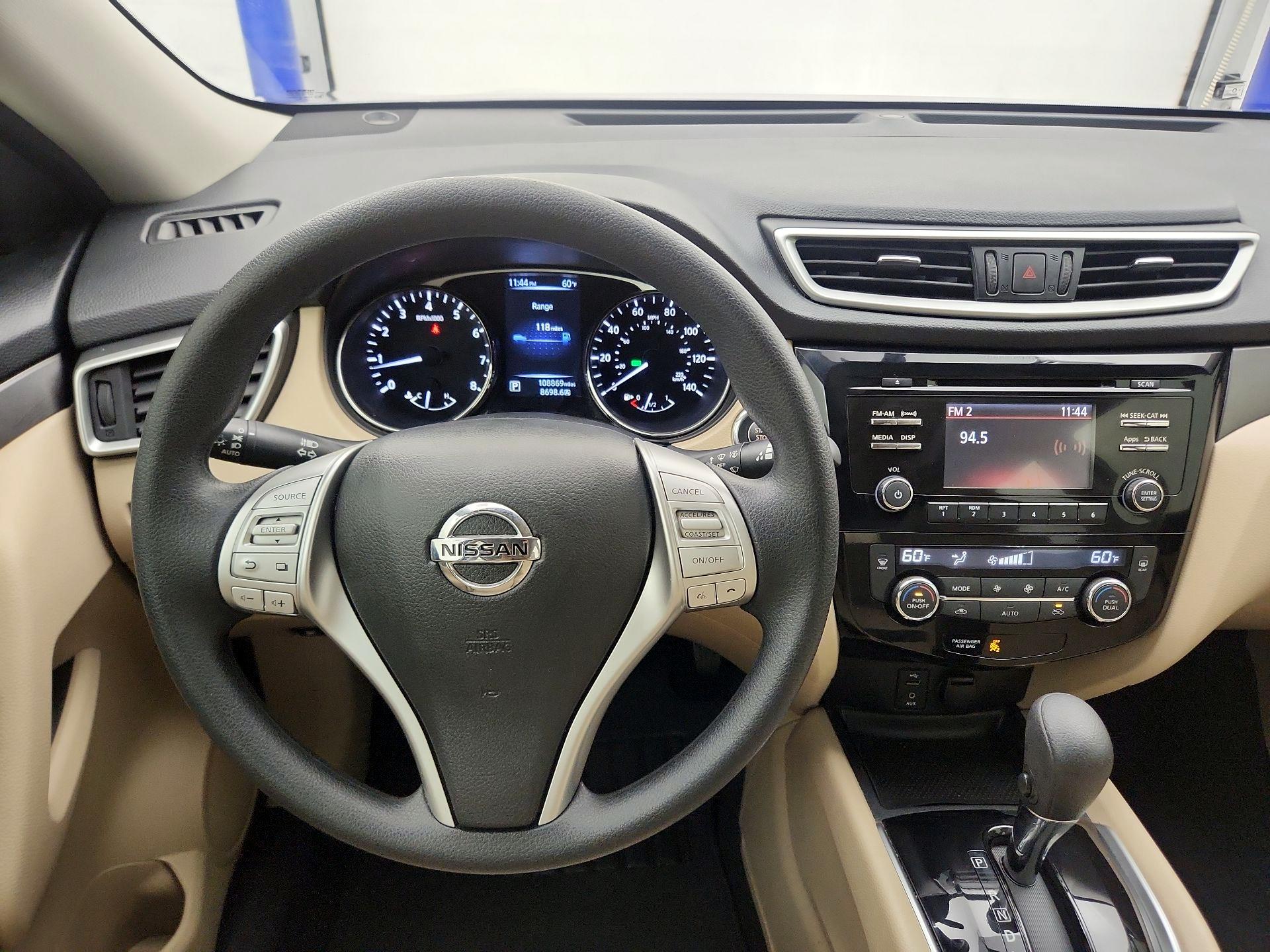 Thumbnail: 2016 Nissan Rogue - 10