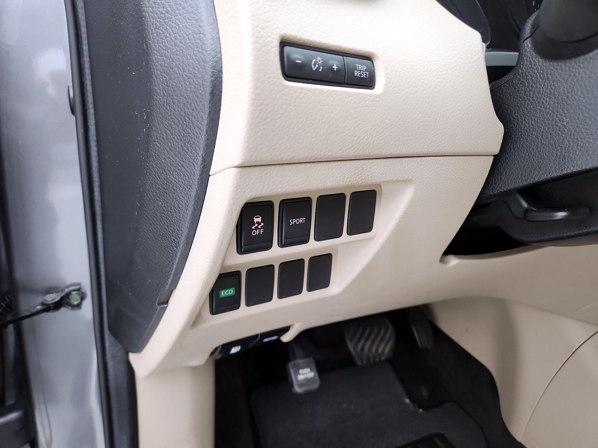 Thumbnail: 2016 Nissan Rogue - 13