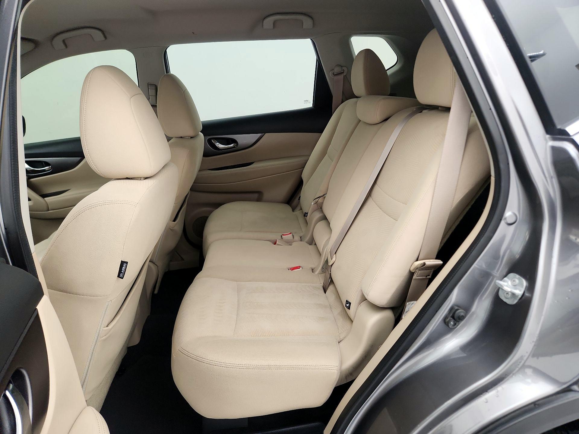 Thumbnail: 2016 Nissan Rogue - 19