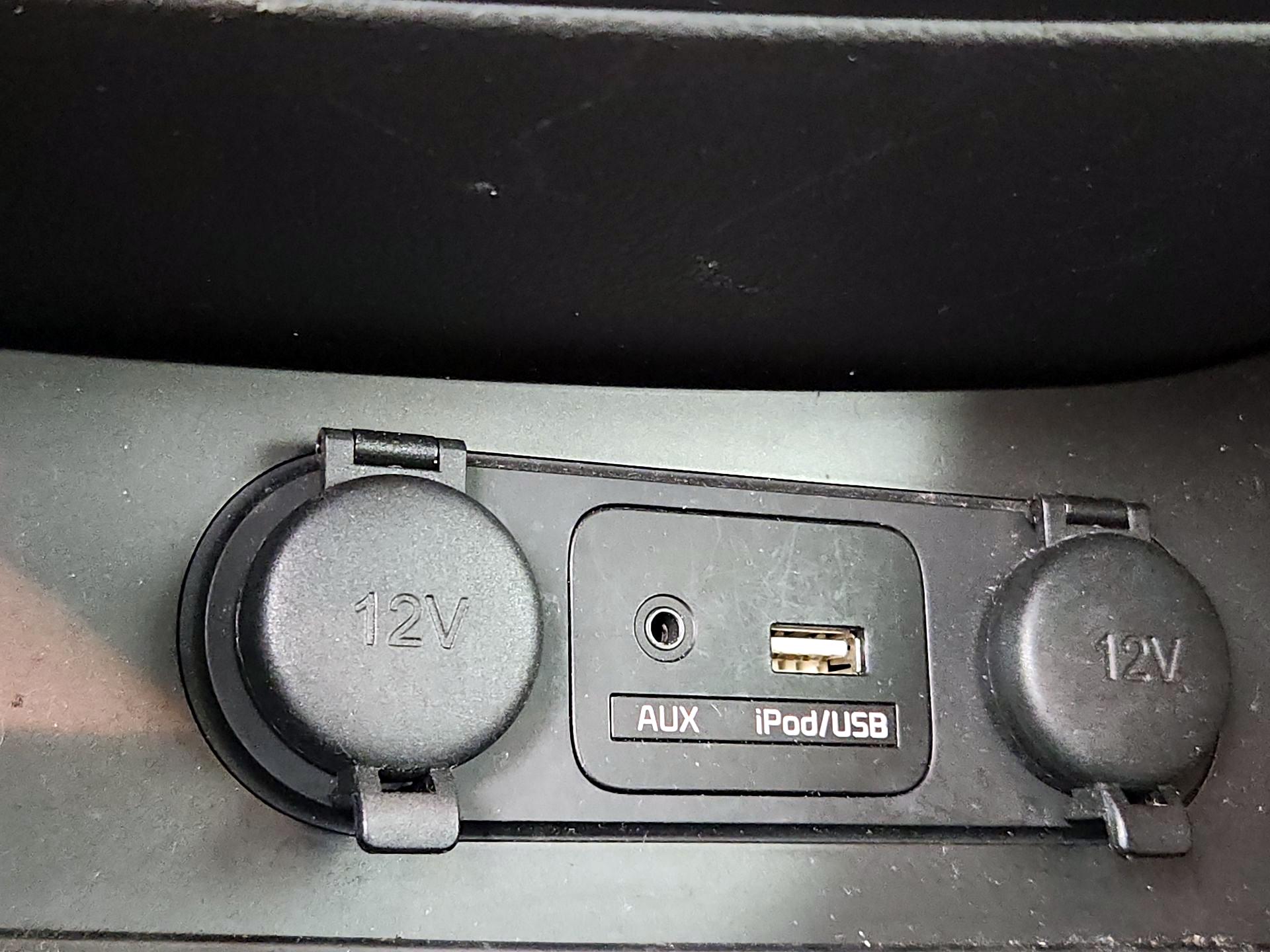 Thumbnail: 2015 Kia Optima - 16