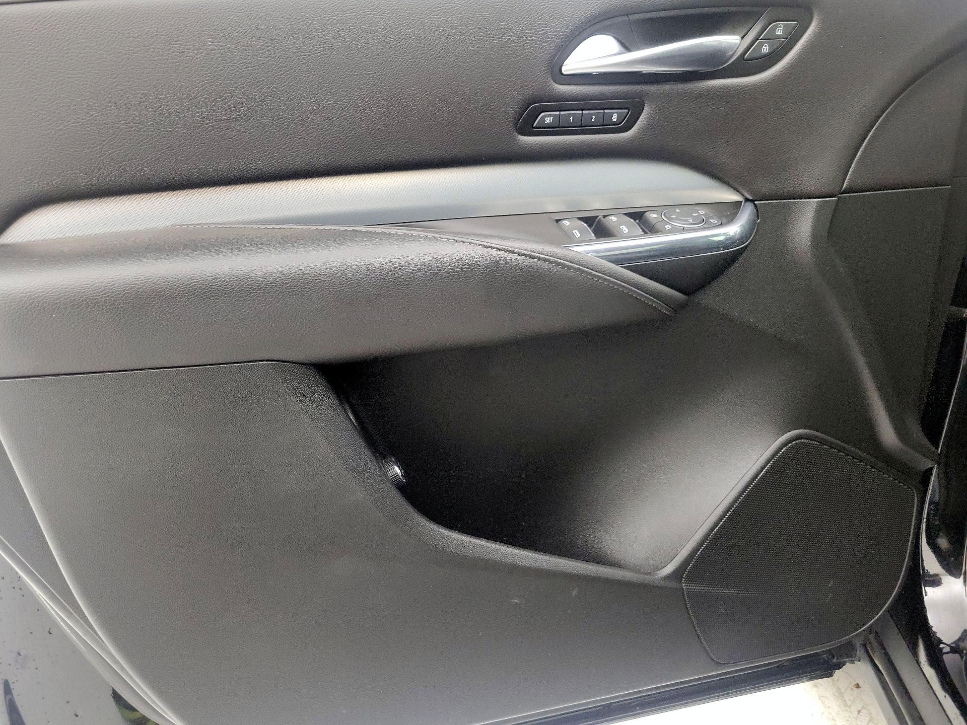 Thumbnail: 2020 Cadillac XT4 - 12