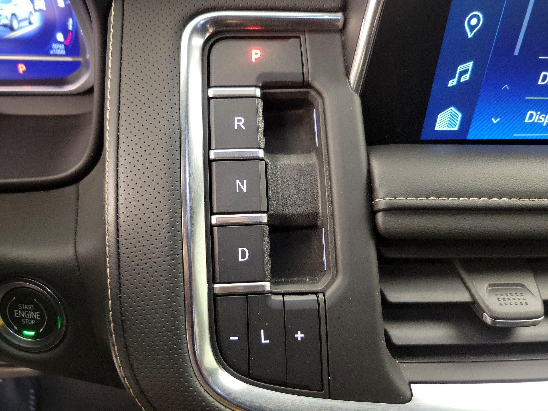 Thumbnail: 2023 Chevrolet Tahoe - 18