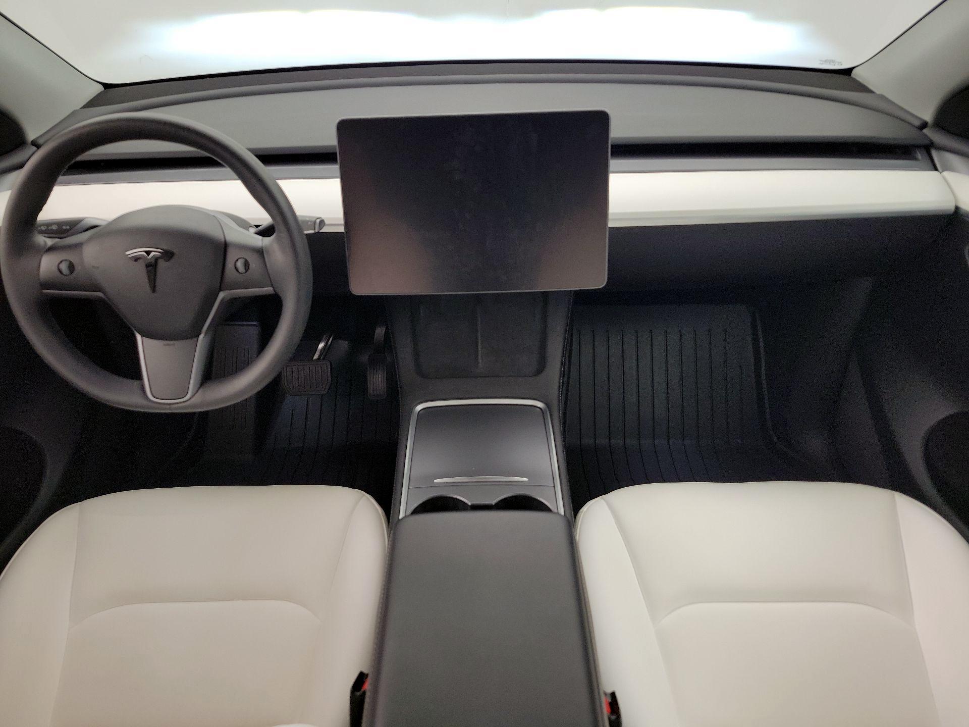 Thumbnail: 2023 Tesla Model Y - 9