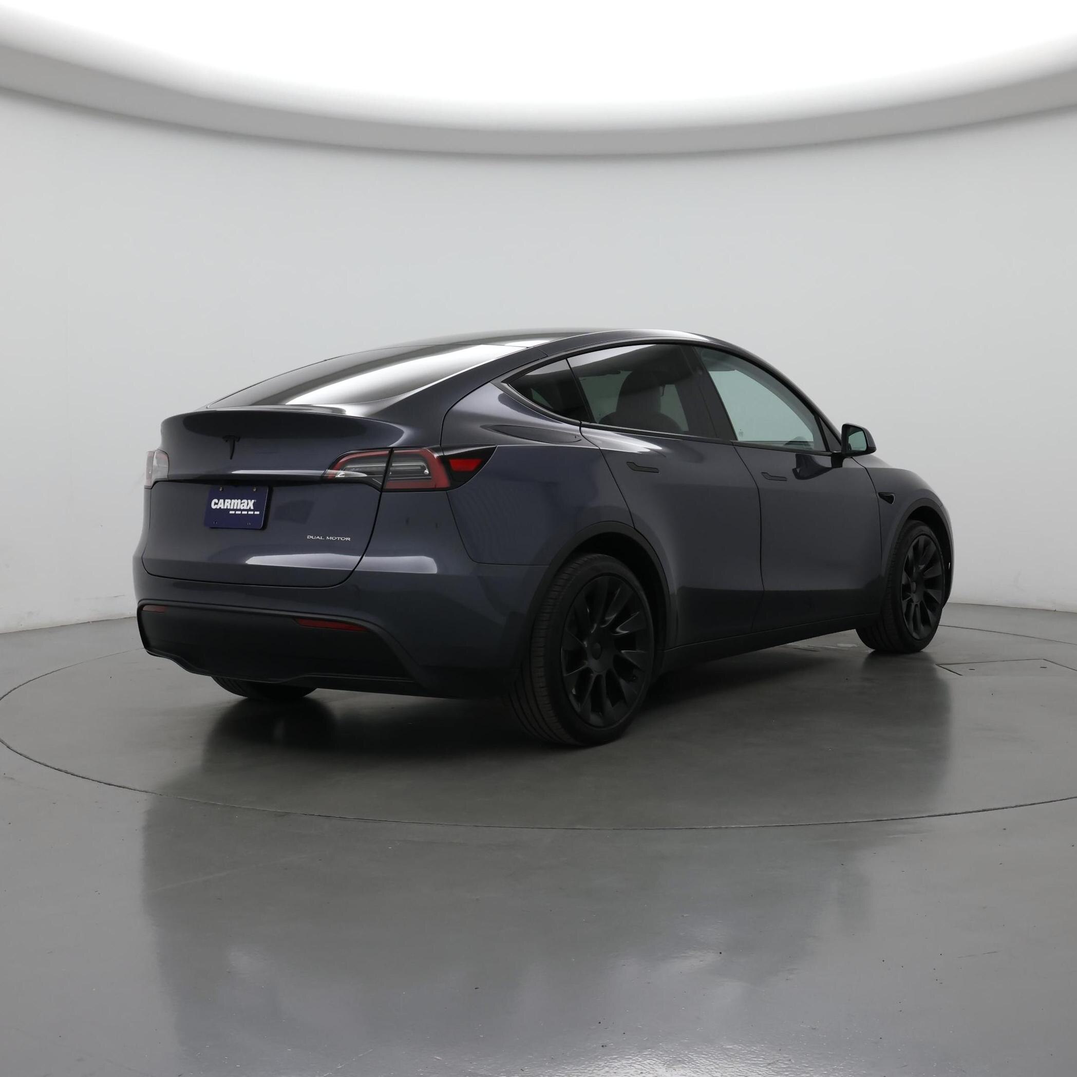 Thumbnail: 2023 Tesla Model Y - 8