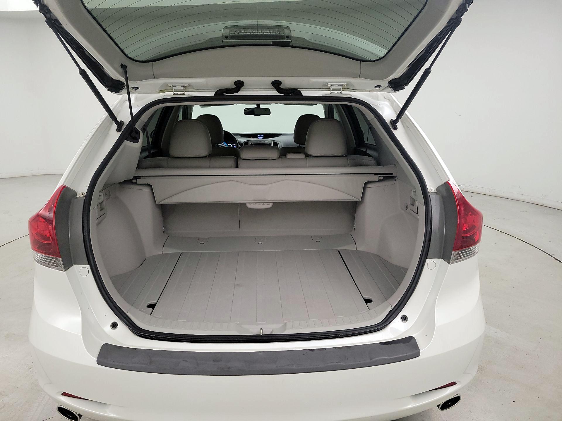 Thumbnail: 2014 Toyota Venza - 19