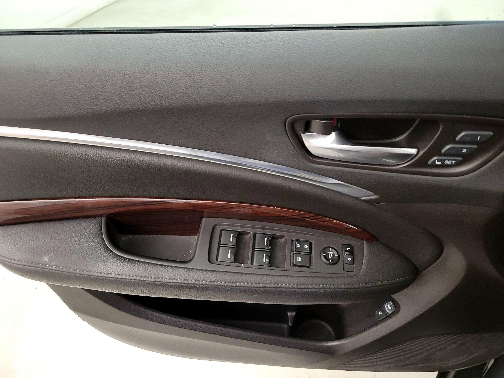 Thumbnail: 2016 Acura MDX - 12