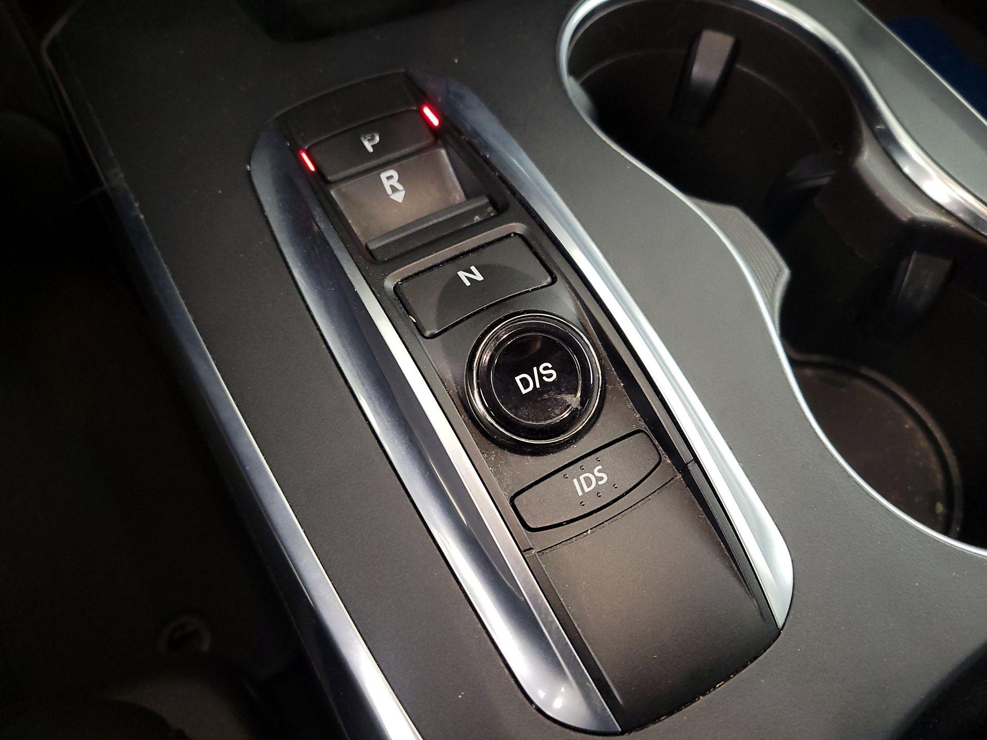 Thumbnail: 2016 Acura MDX - 18