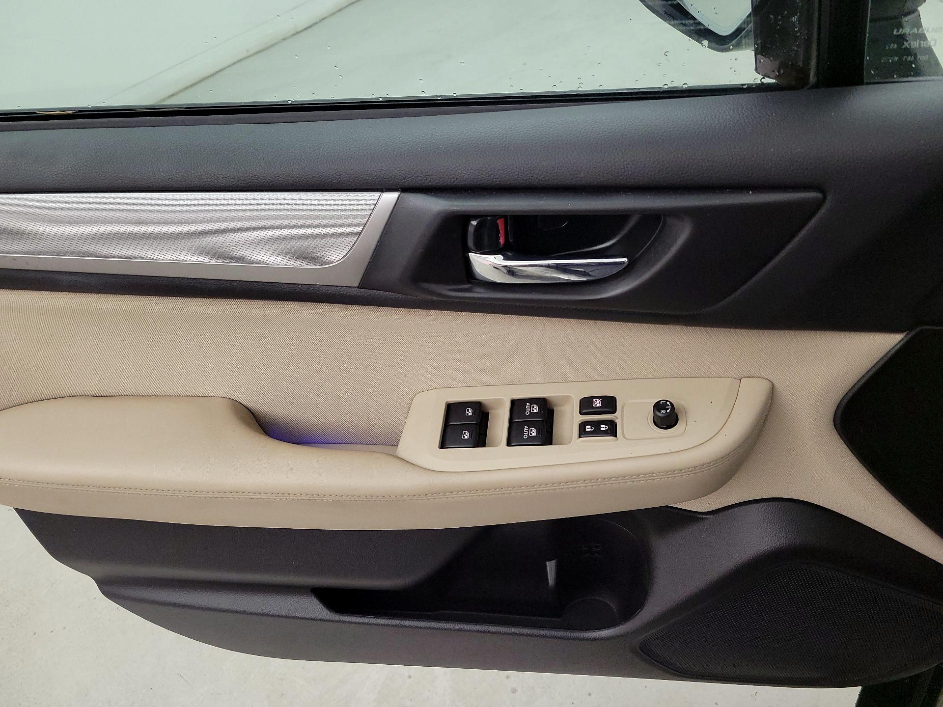 Thumbnail: 2017 Subaru Outback - 12