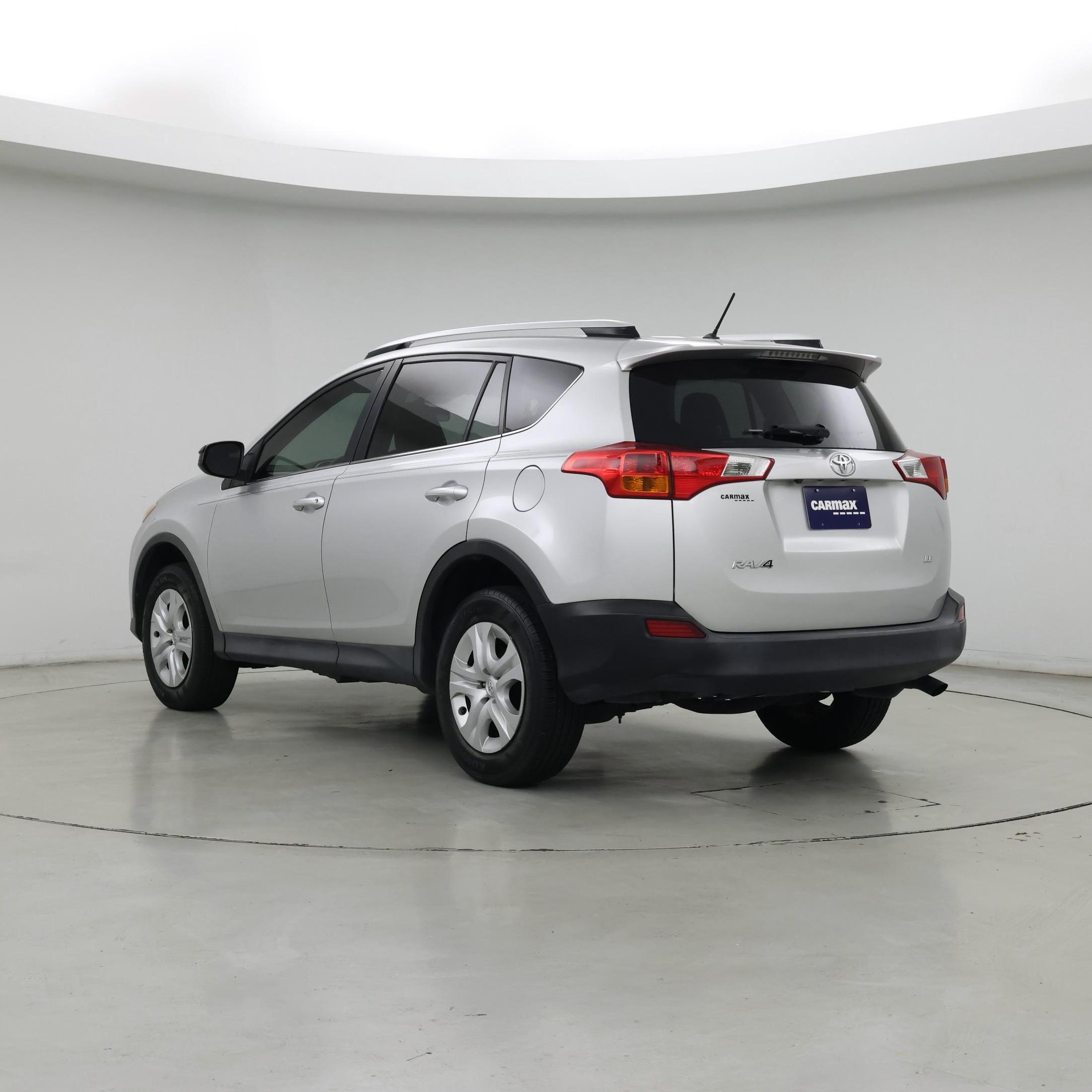 Thumbnail: 2015 Toyota RAV4 - 2