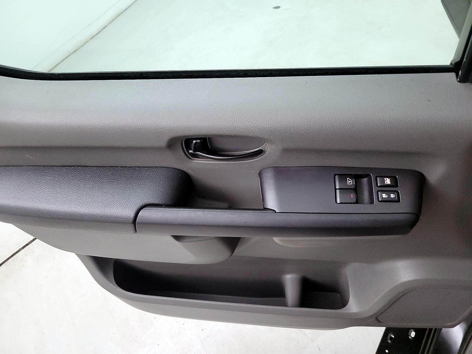 Thumbnail: 2017 Nissan NV - 12