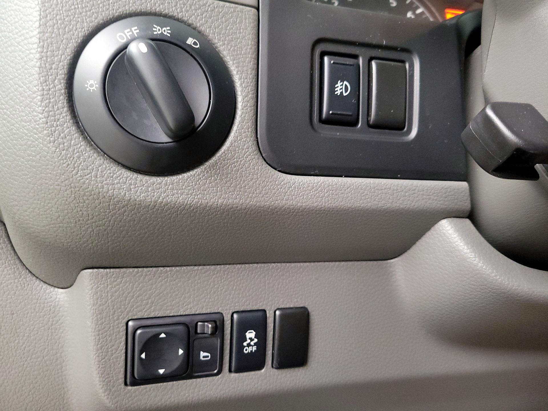 Thumbnail: 2017 Nissan NV - 13