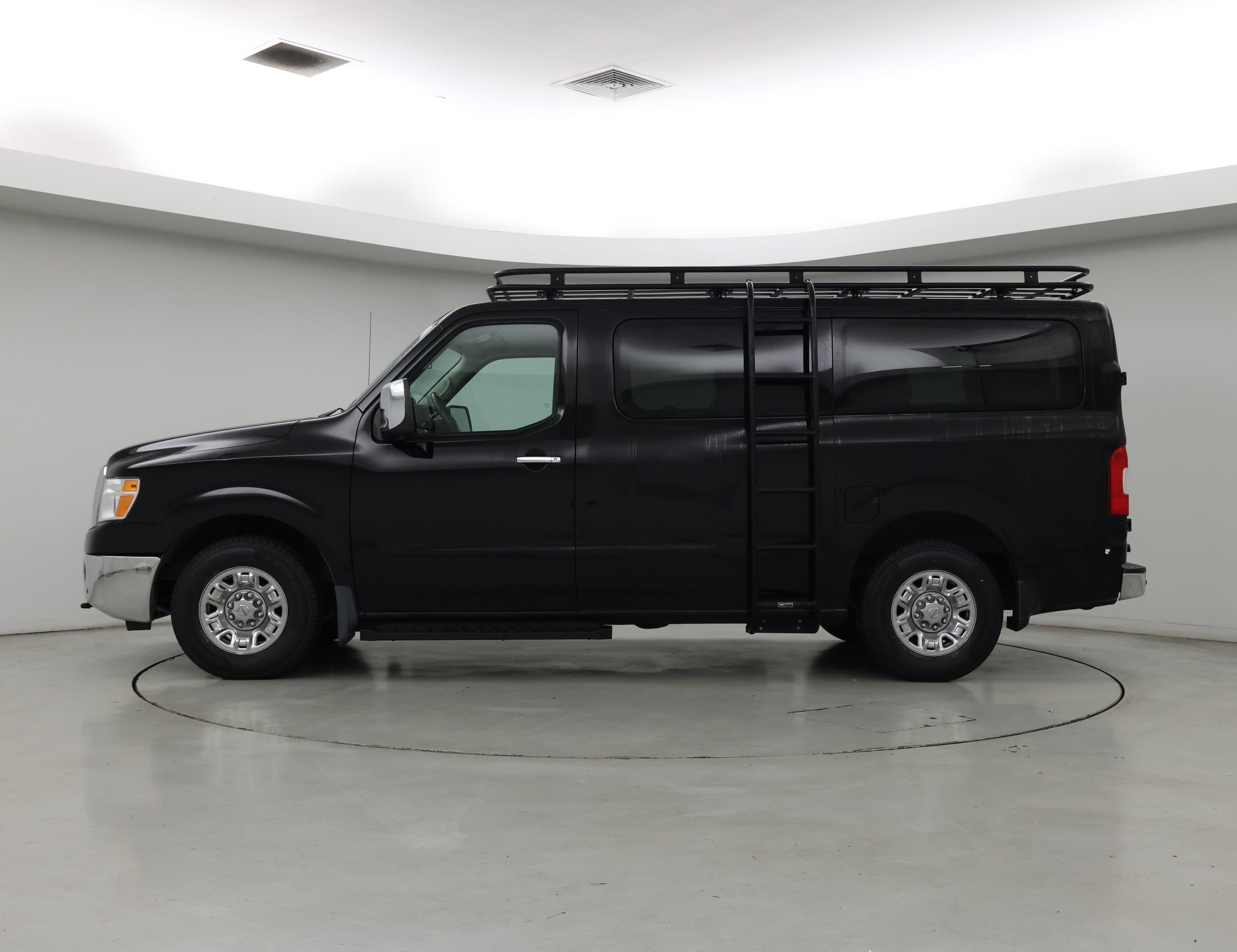 Thumbnail: 2017 Nissan NV - 3