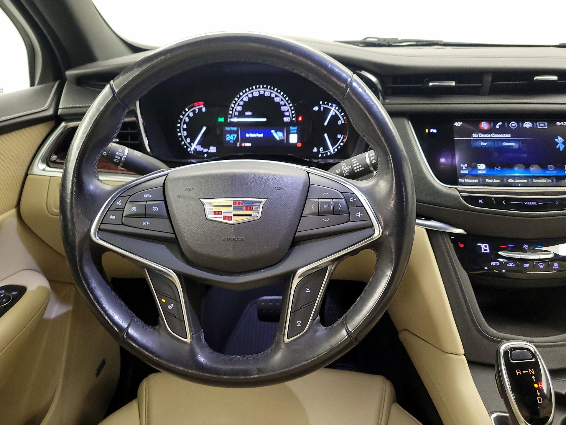 Thumbnail: 2018 Cadillac XT5 - 10