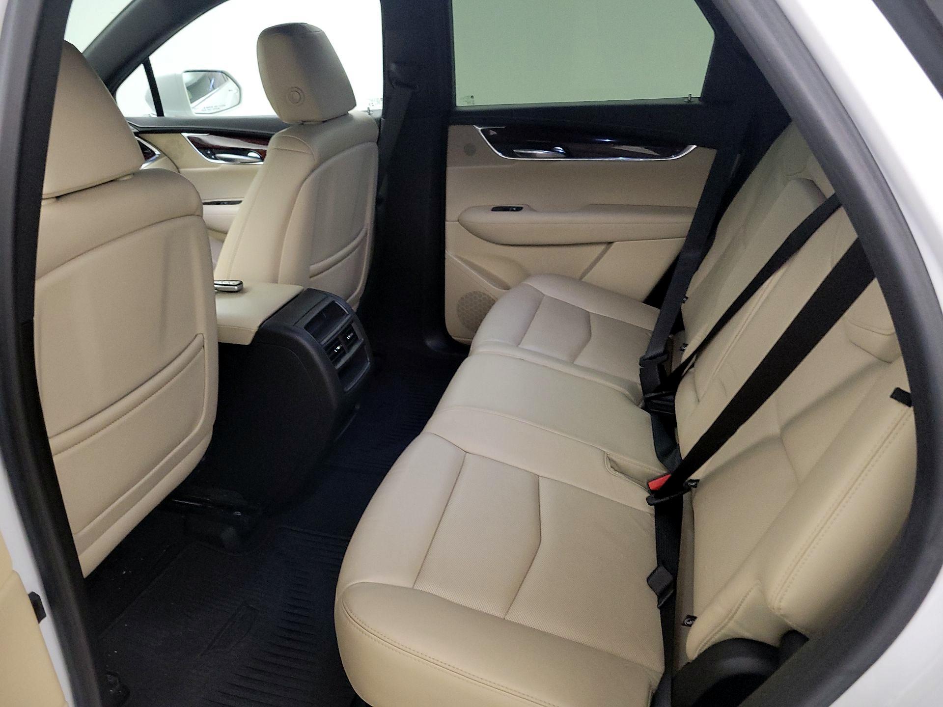 Thumbnail: 2018 Cadillac XT5 - 20