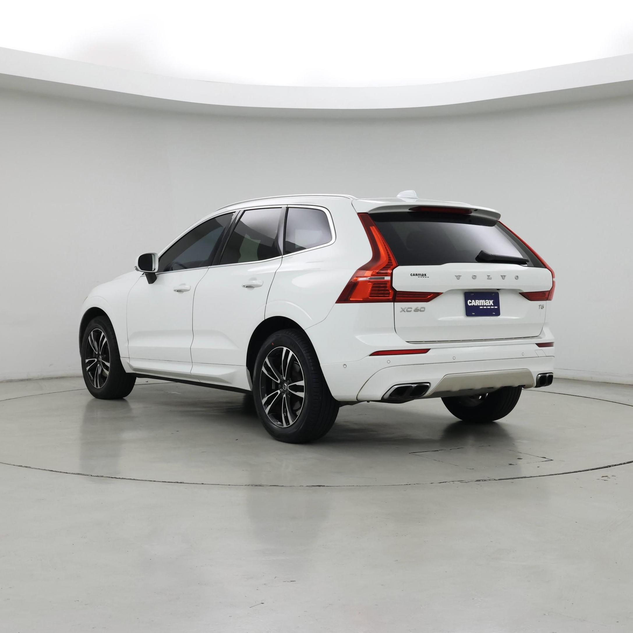 Thumbnail: 2019 Volvo XC60 - 2