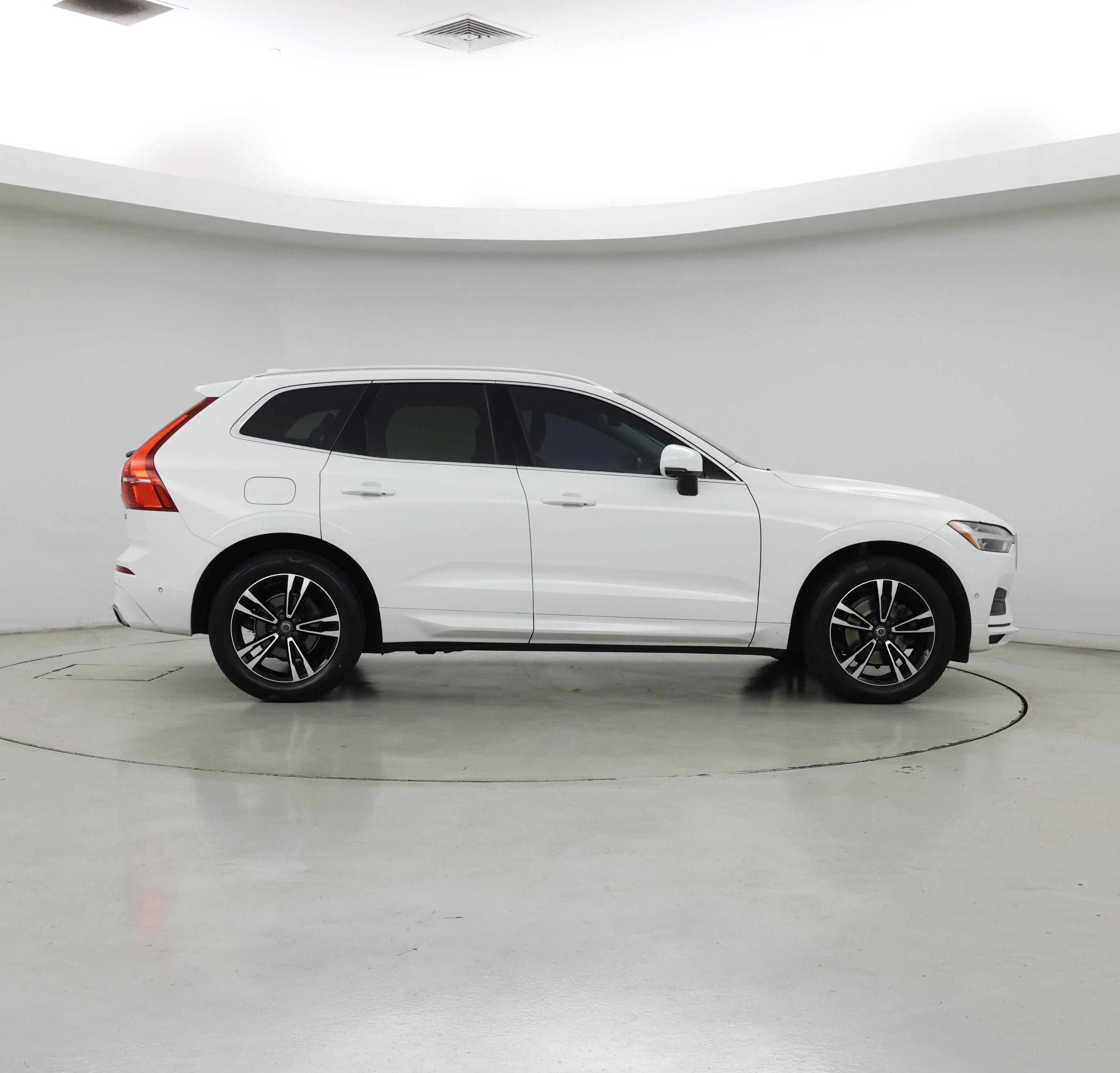 Thumbnail: 2019 Volvo XC60 - 7