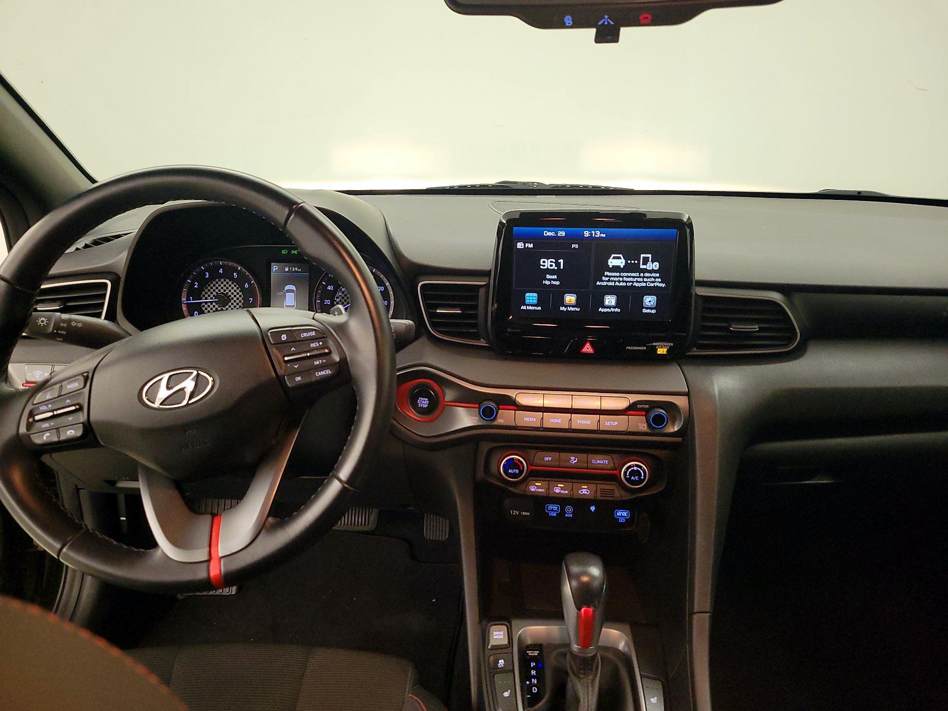 Thumbnail: 2019 Hyundai Veloster - 9