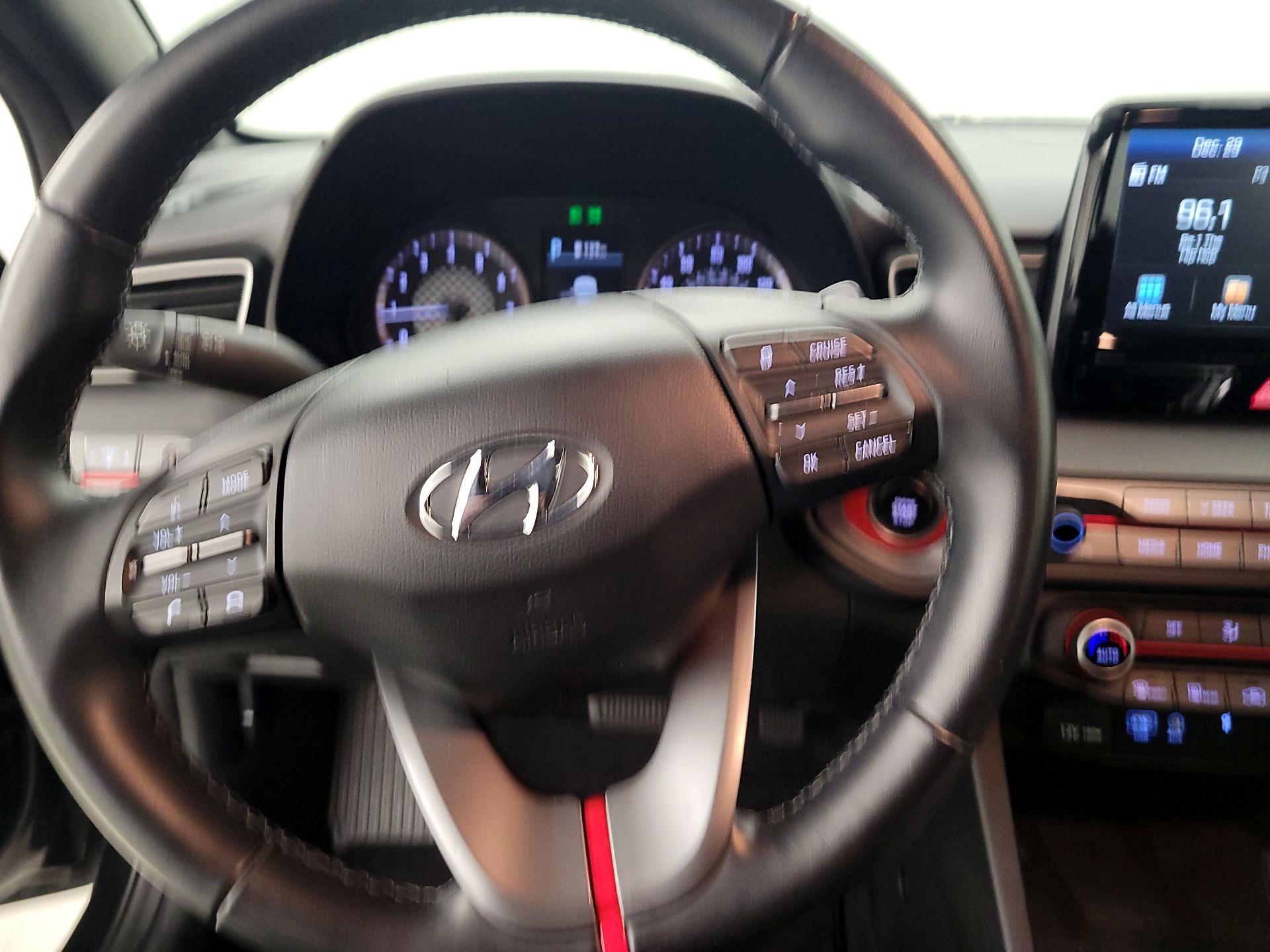 Thumbnail: 2019 Hyundai Veloster - 10