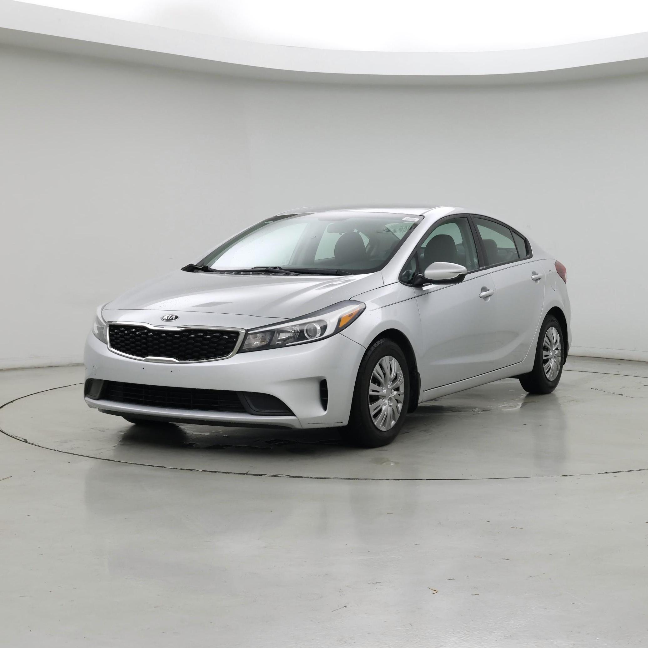 Thumbnail: 2018 Kia Forte - 4