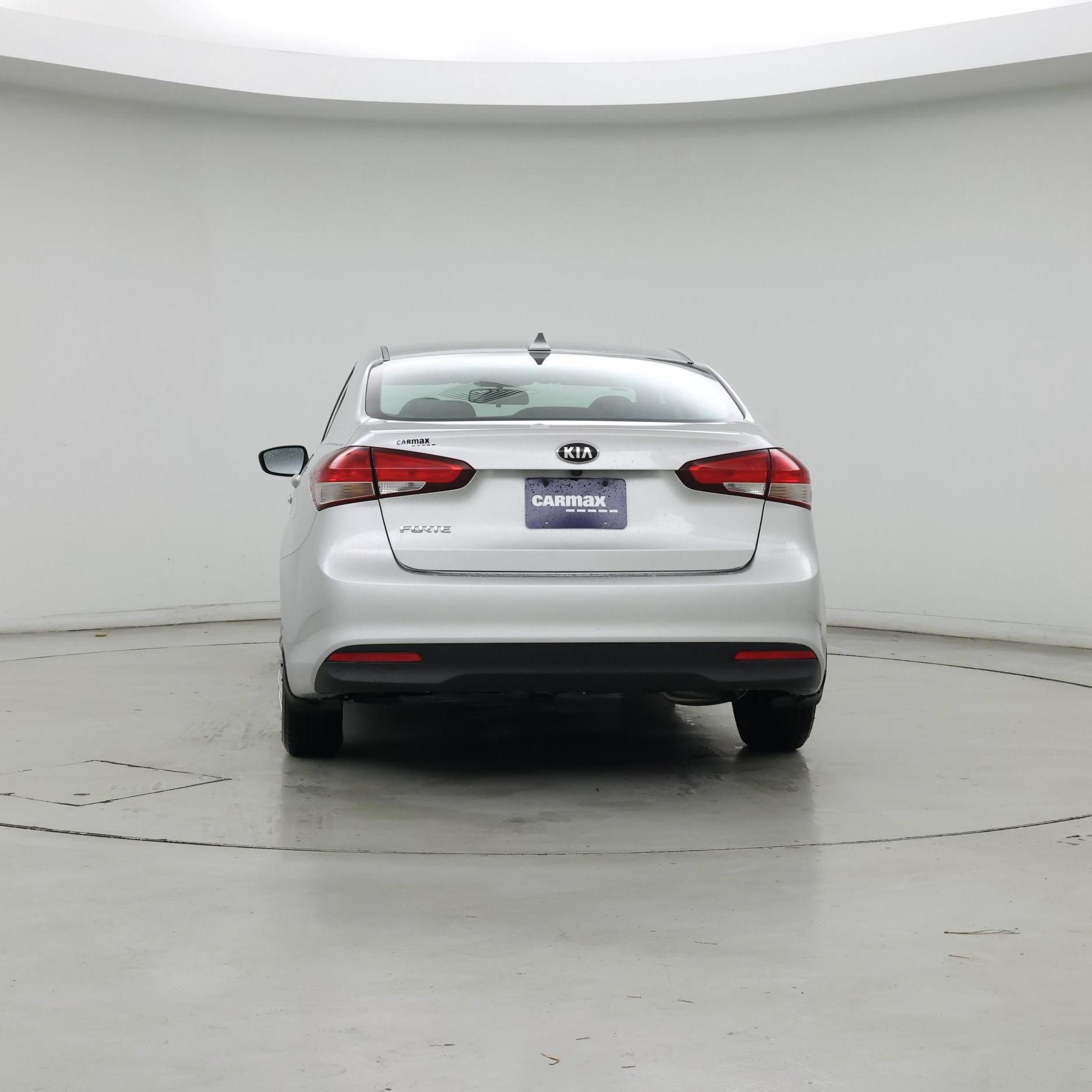 Thumbnail: 2018 Kia Forte - 6