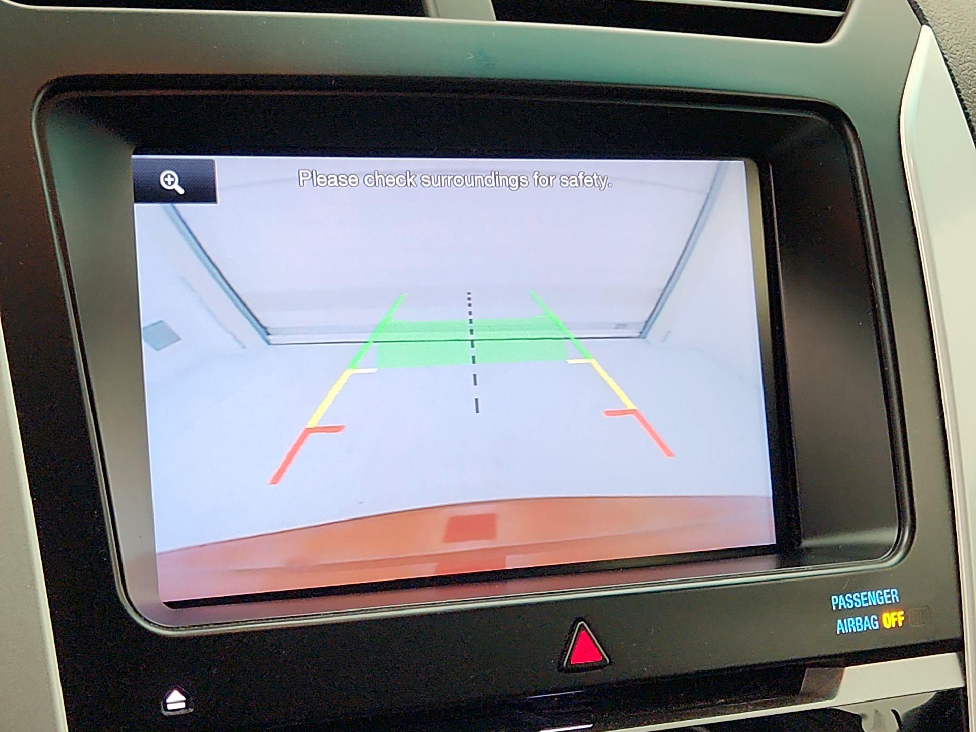 Thumbnail: 2014 Ford Explorer - 15