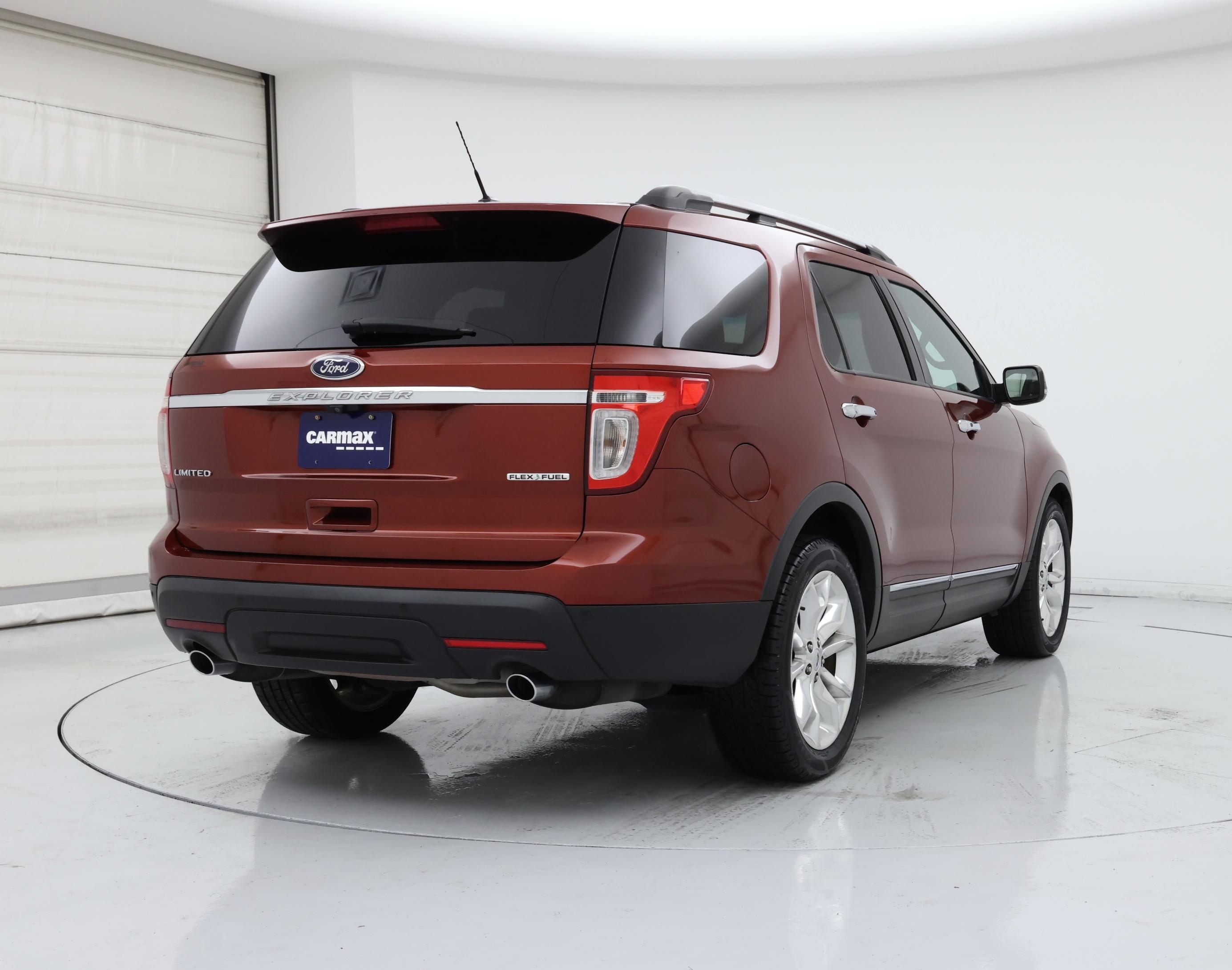 Thumbnail: 2014 Ford Explorer - 8